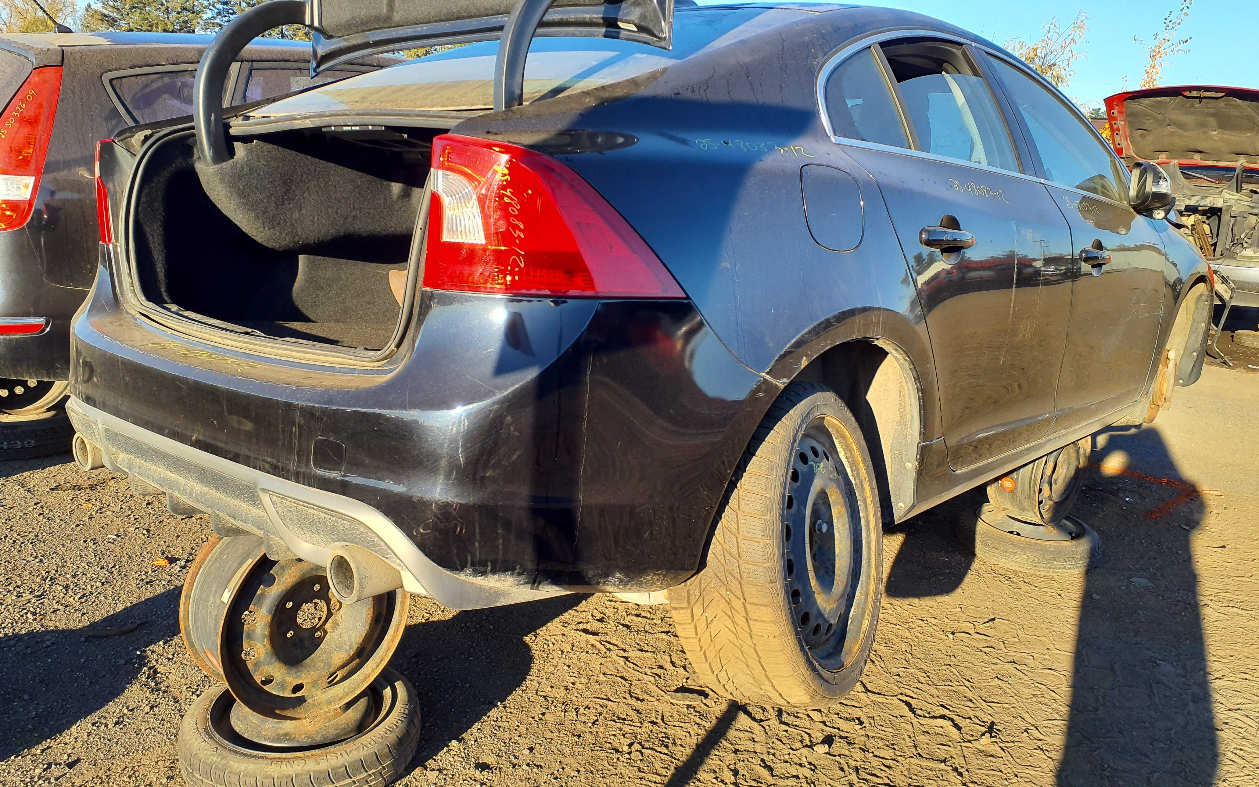 VOLVO S60 2012