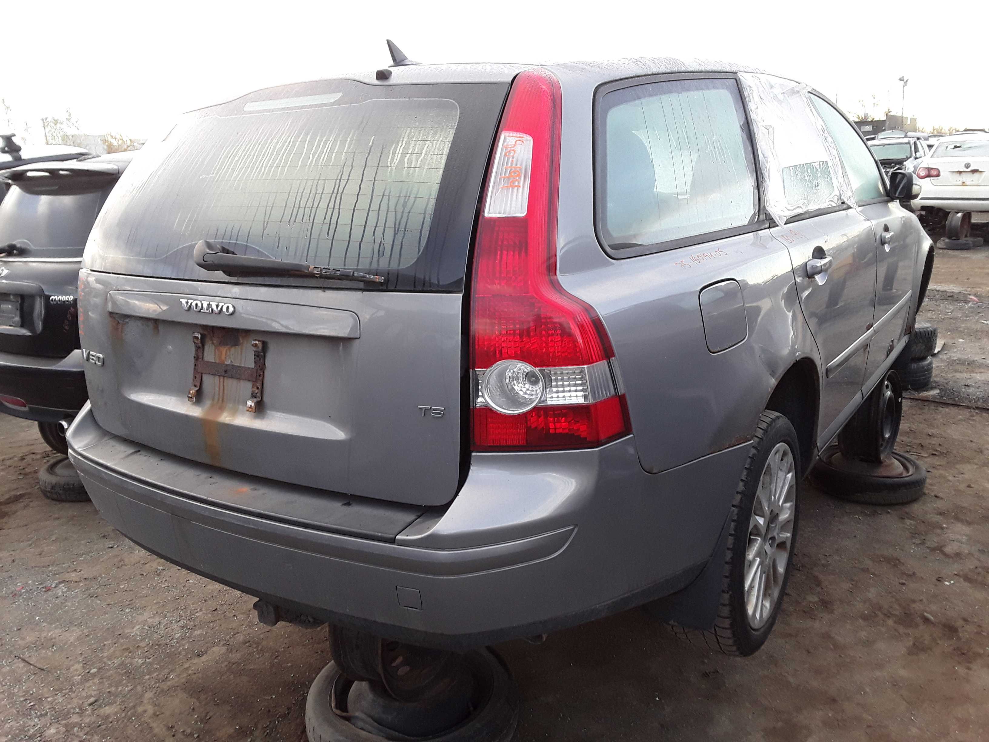 VOLVO V50 2005