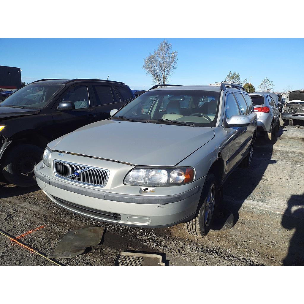 VOLVO V70 2001