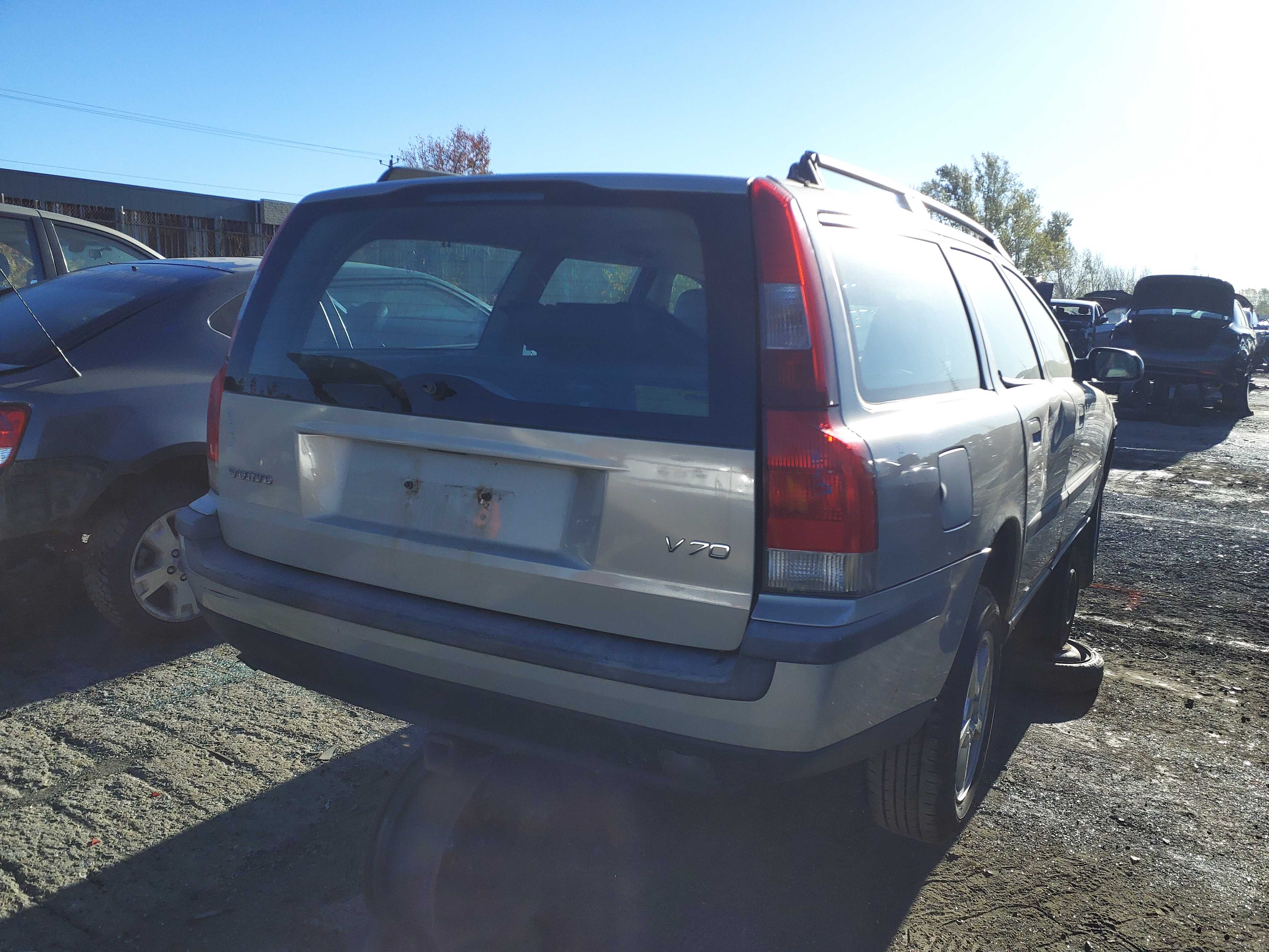 VOLVO V70 2001