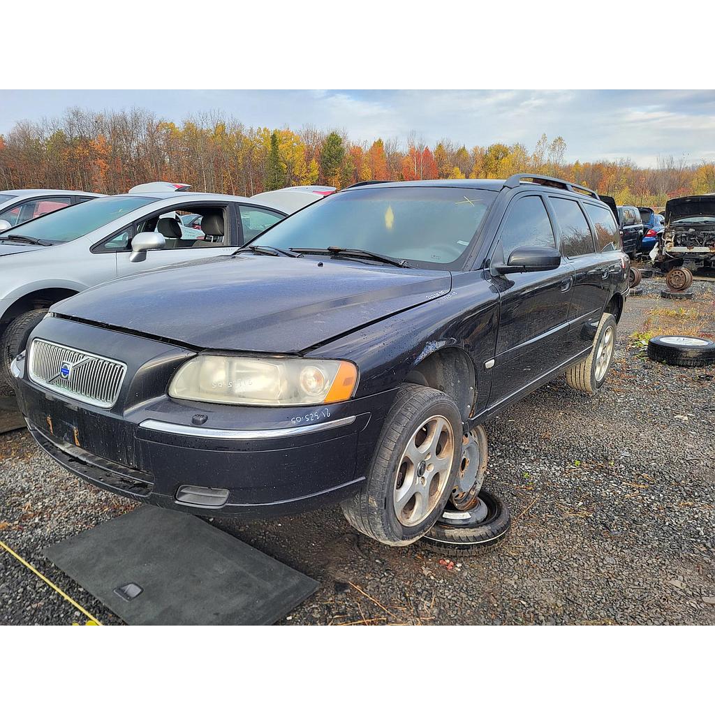 VOLVO V70 2005