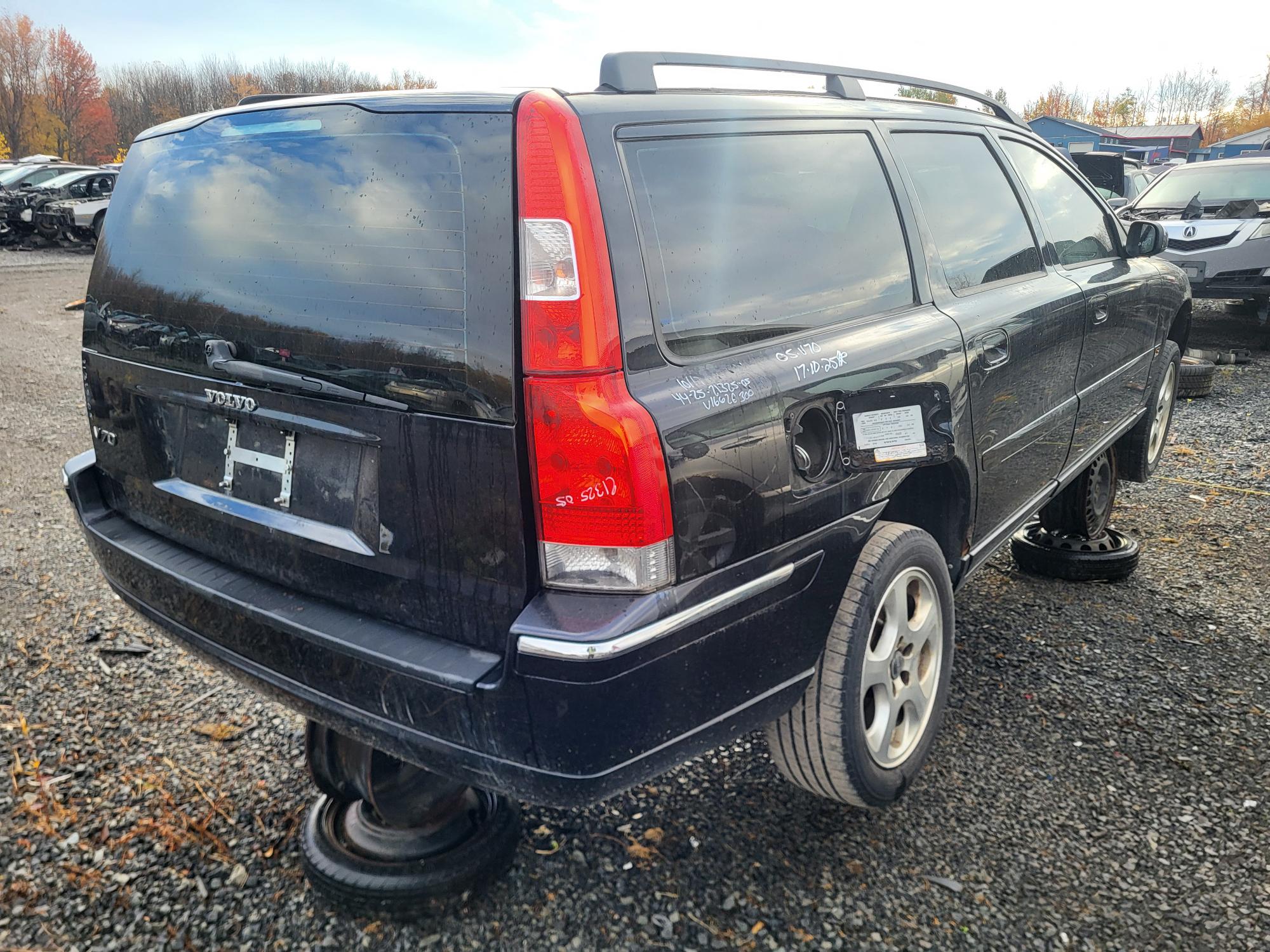 VOLVO V70 2005