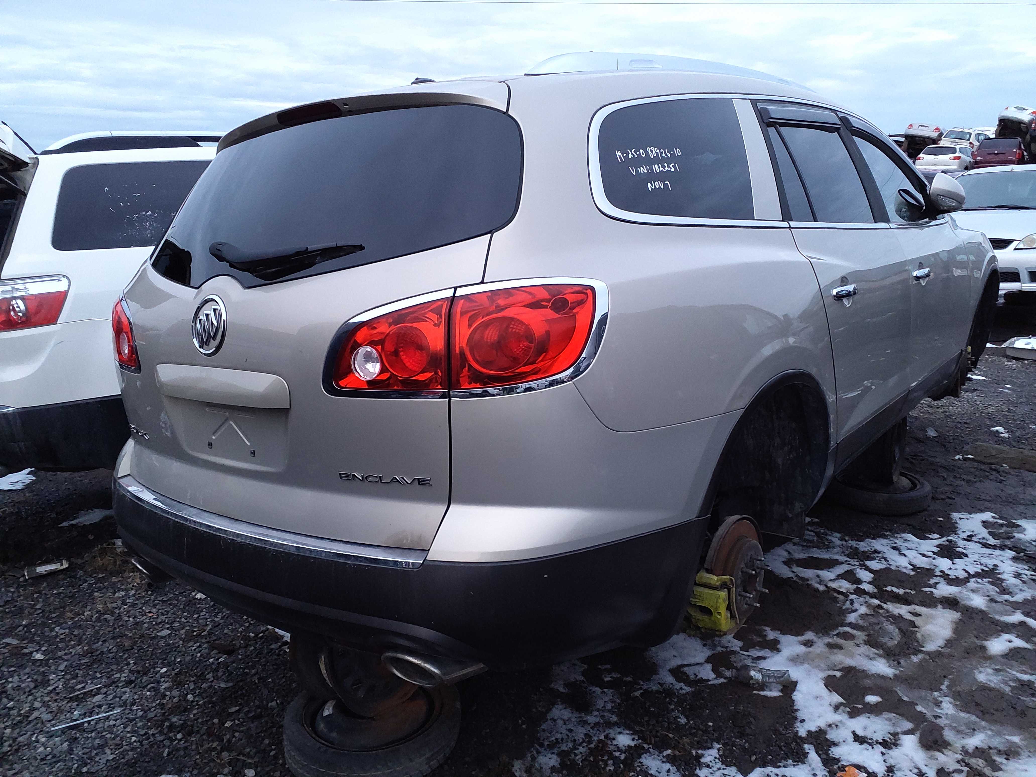 BUICK ENCLAVE 2010