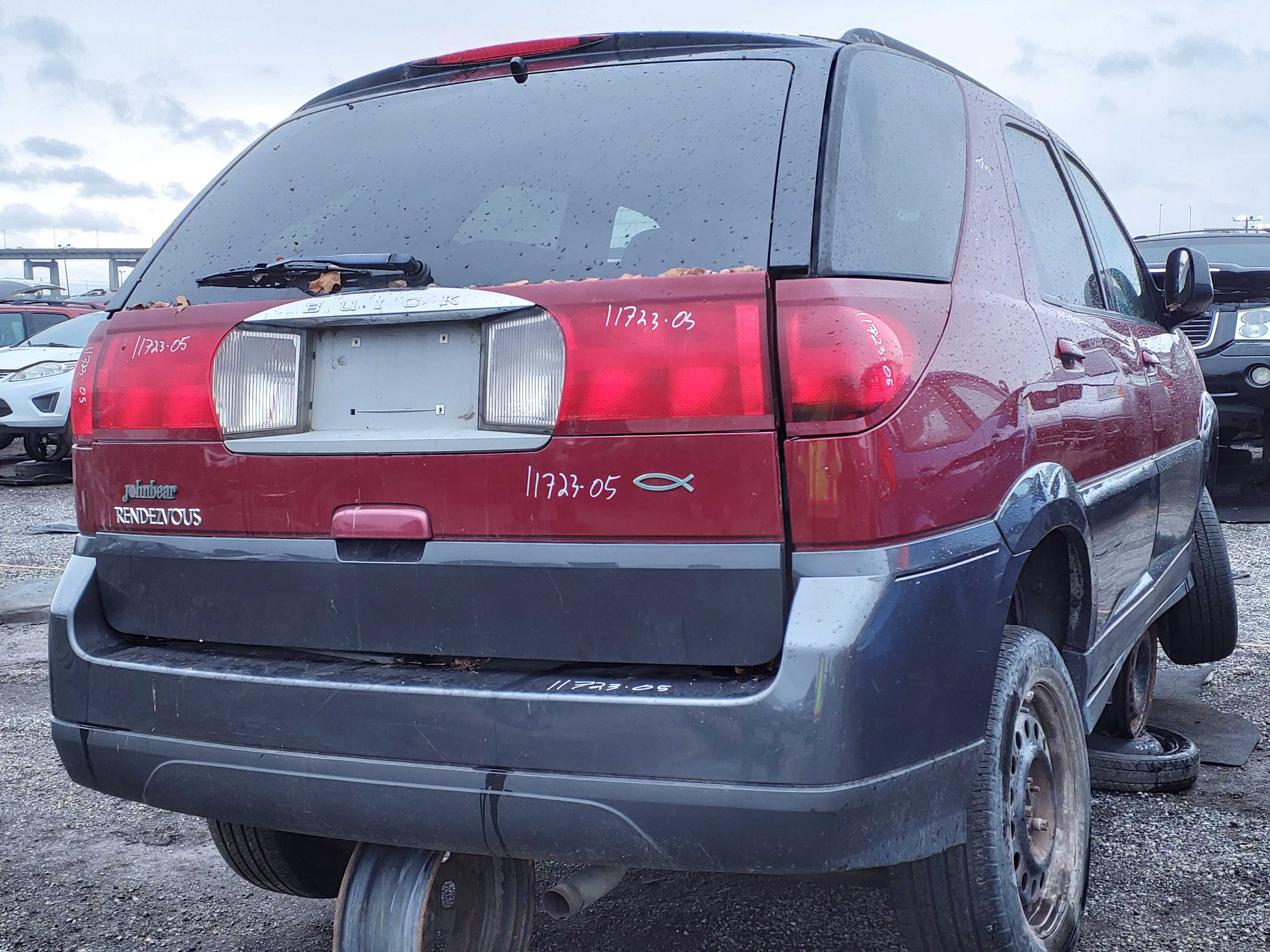 BUICK RENDEZVOUS 2005
