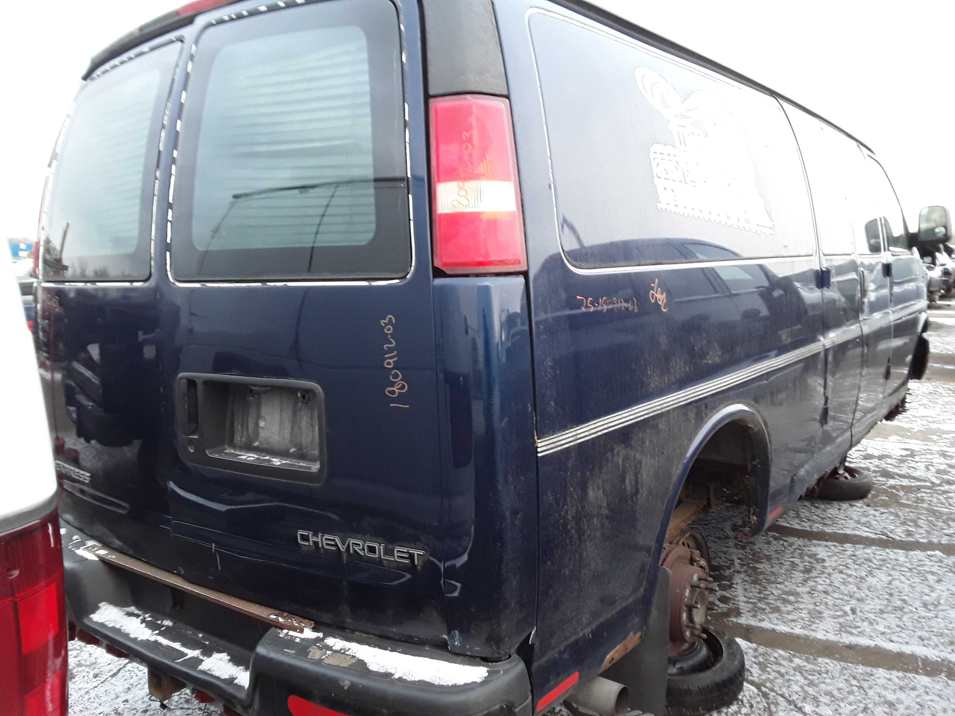 CHEVROLET EXPRESS VAN 2003