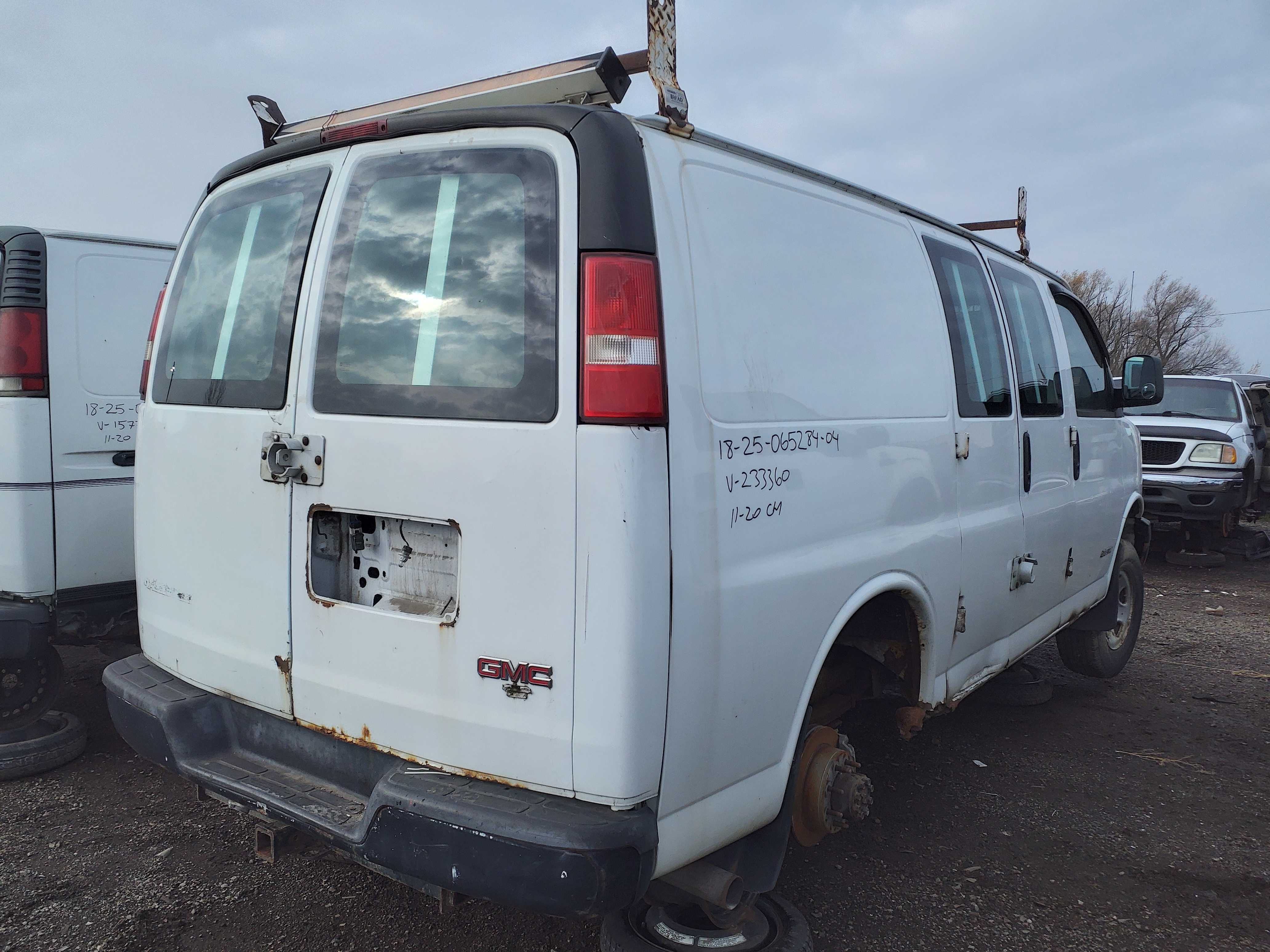 CHEVROLET EXPRESS VAN 2004