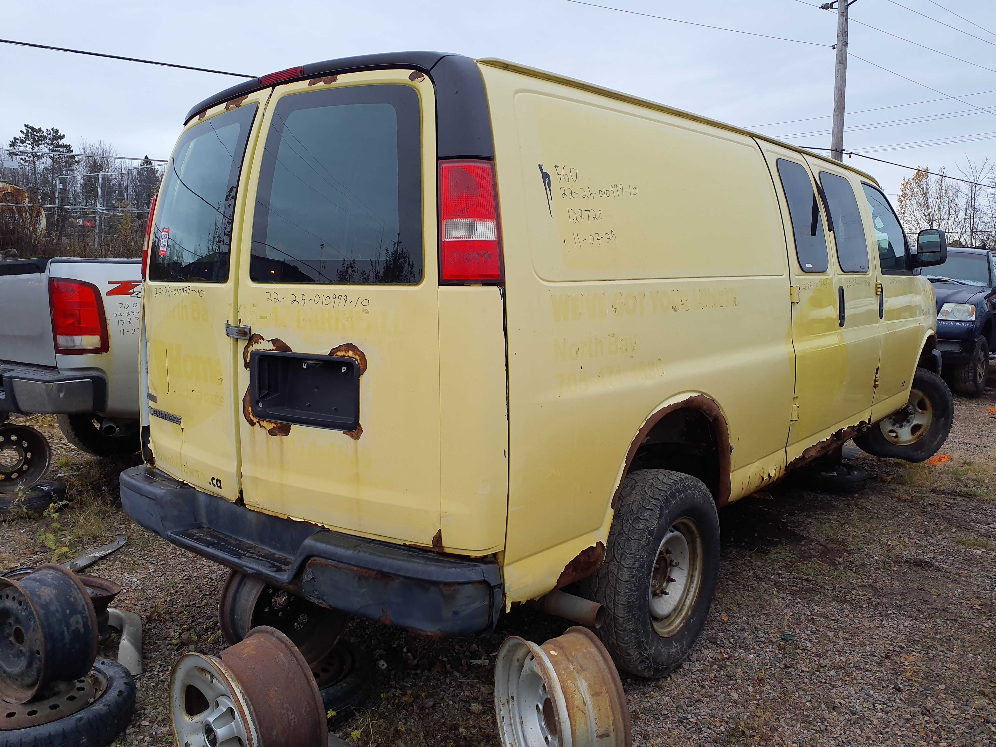 CHEVROLET EXPRESS VAN 2010