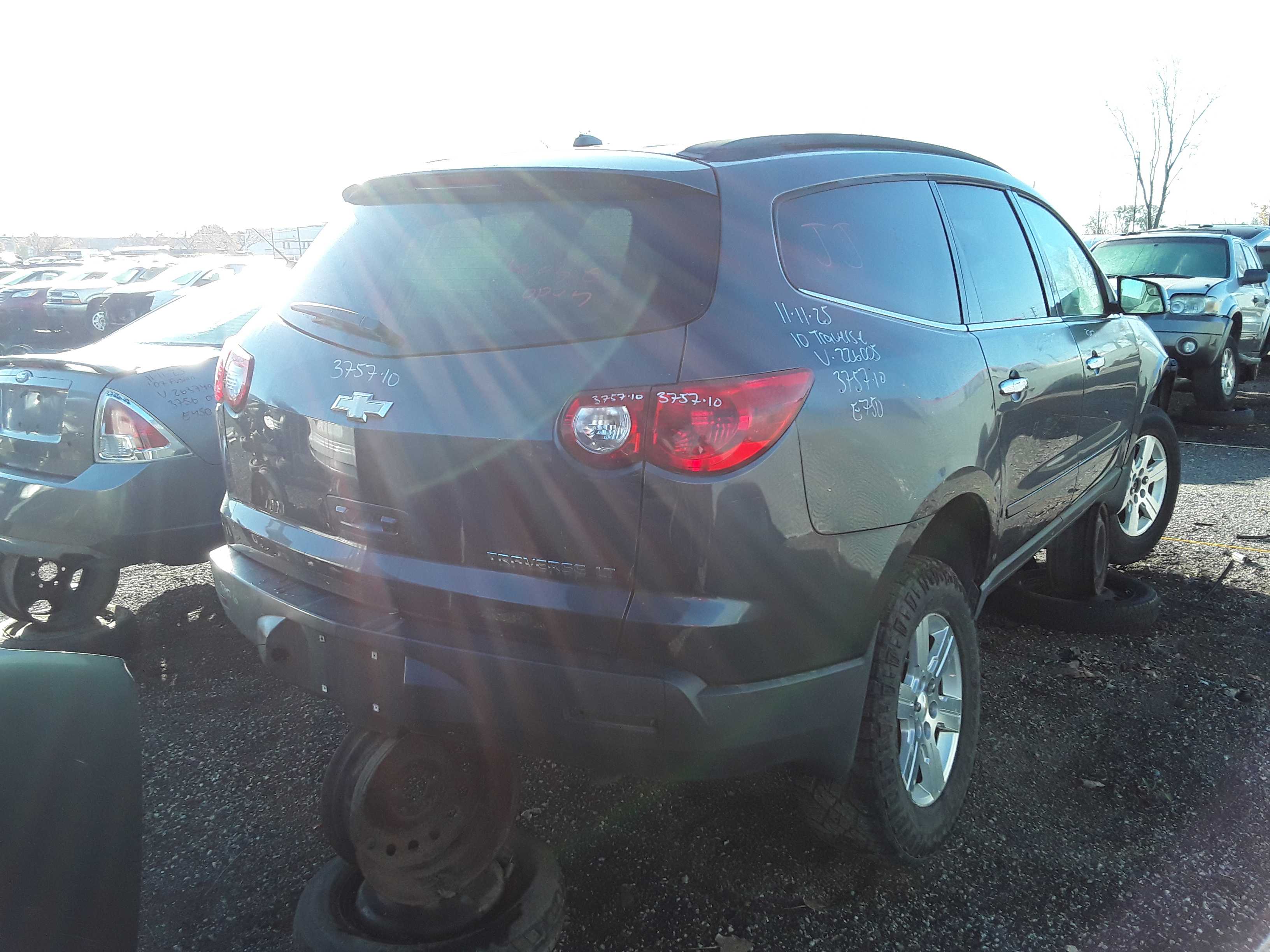 CHEVROLET TRAVERSE 2010