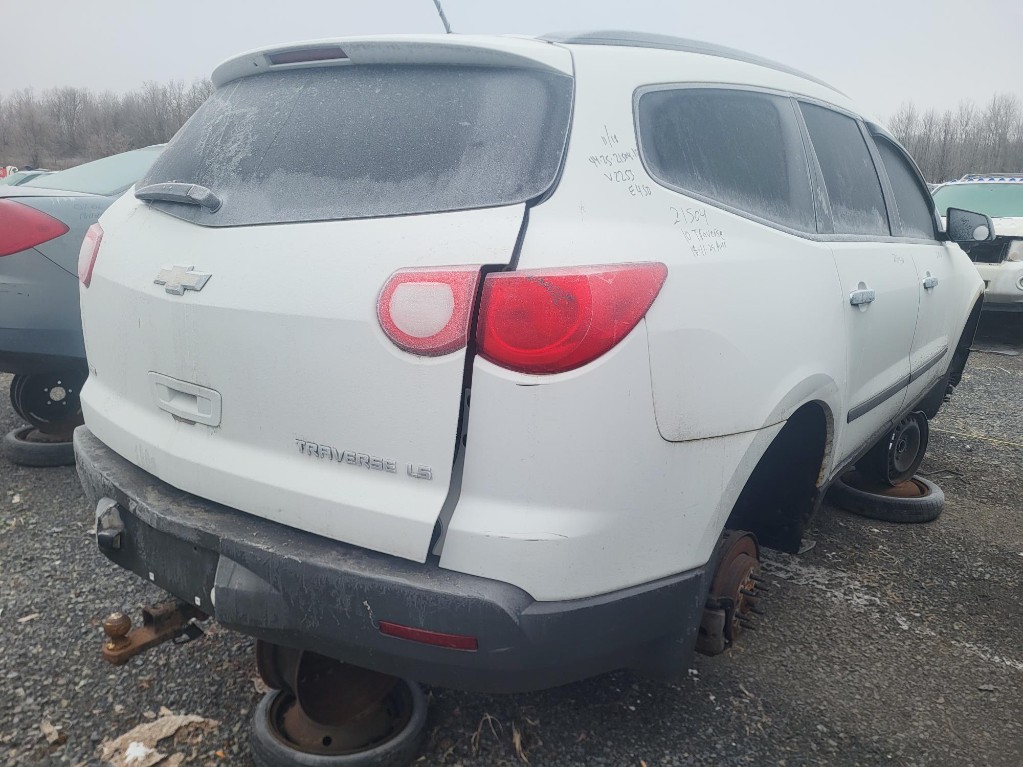 CHEVROLET TRAVERSE 2010