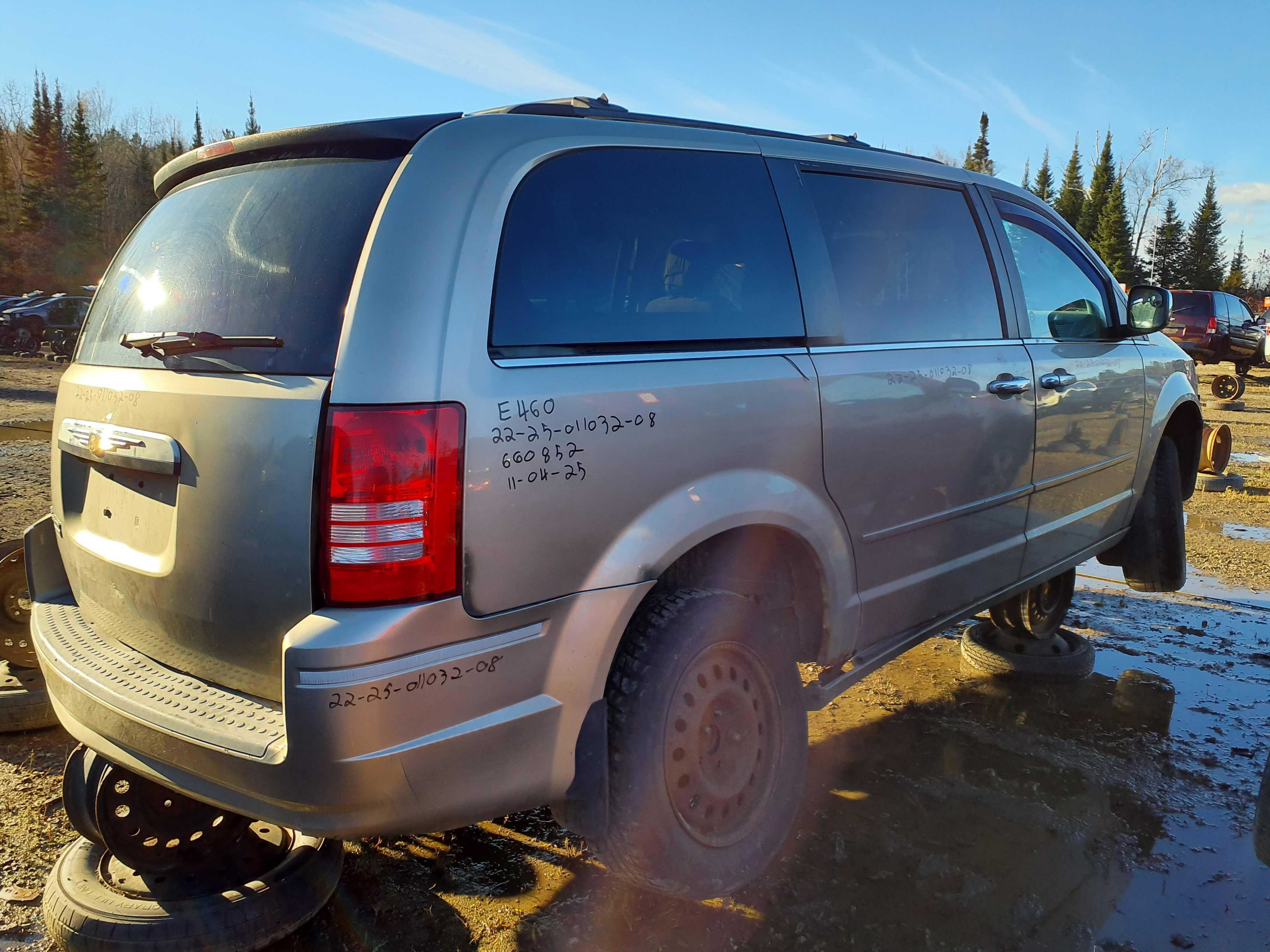 CHRYSLER TOWN &amp; COUNTRY 2008