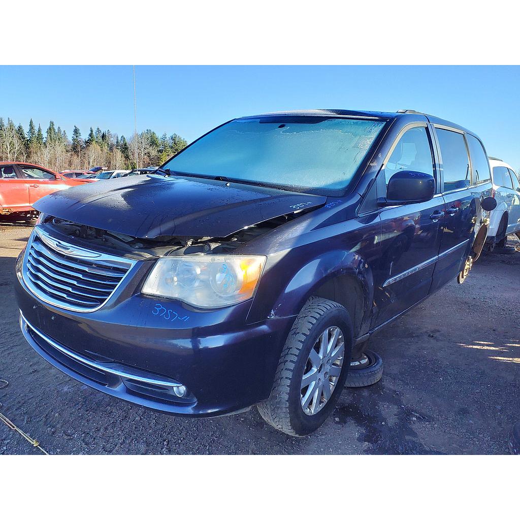 CHRYSLER TOWN & COUNTRY 2011