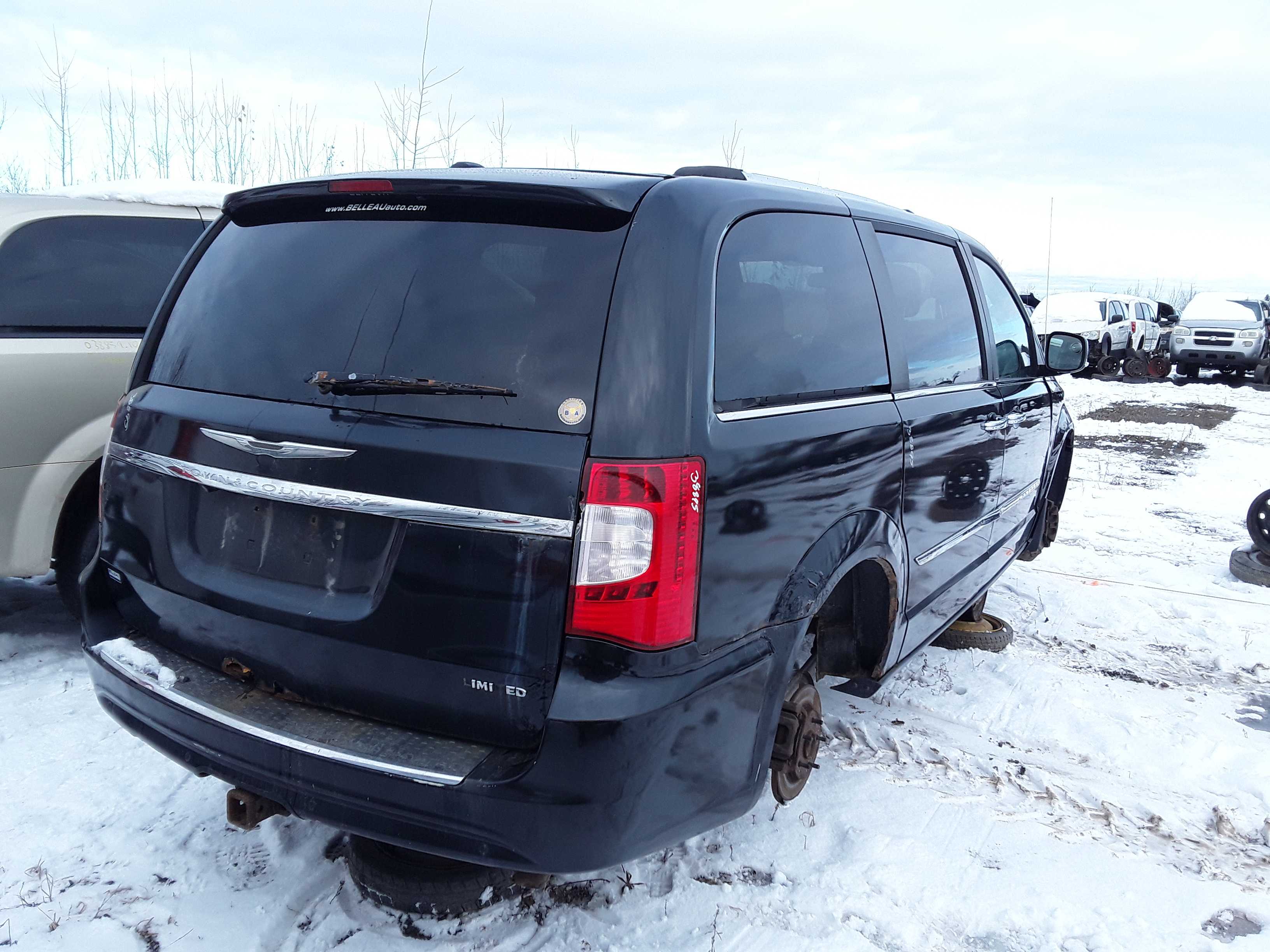 CHRYSLER TOWN &amp; COUNTRY 2012