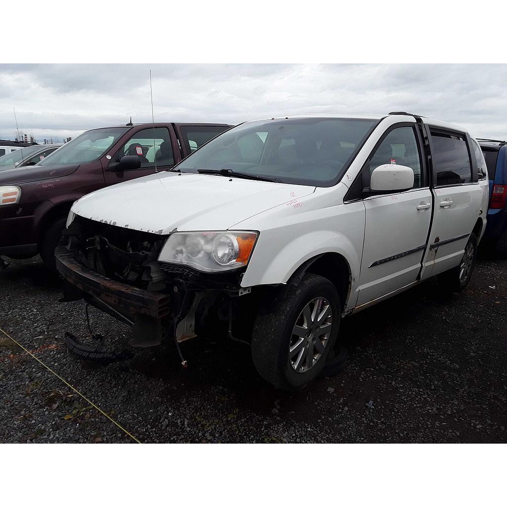 CHRYSLER TOWN &amp; COUNTRY 2013