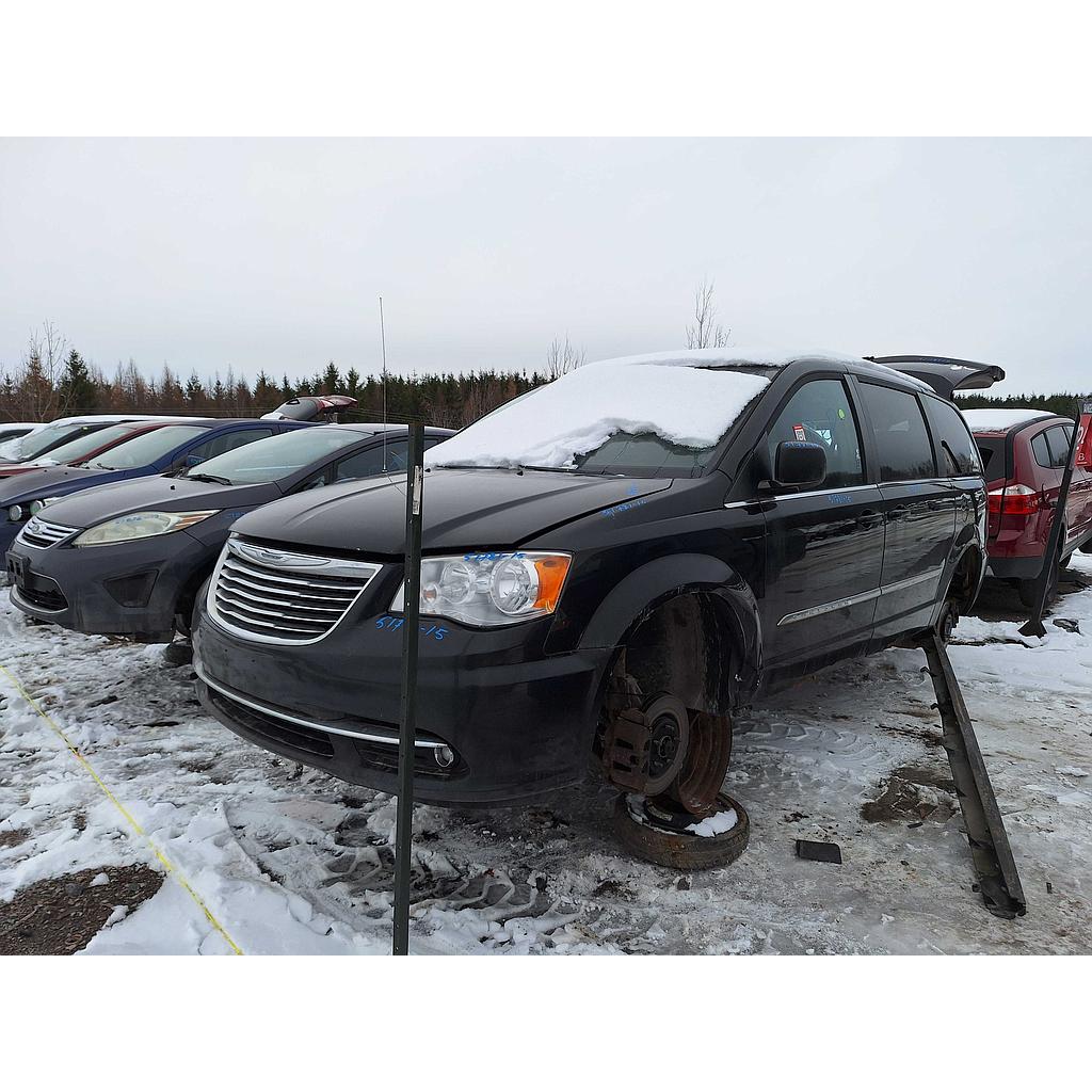 CHRYSLER TOWN & COUNTRY 2015