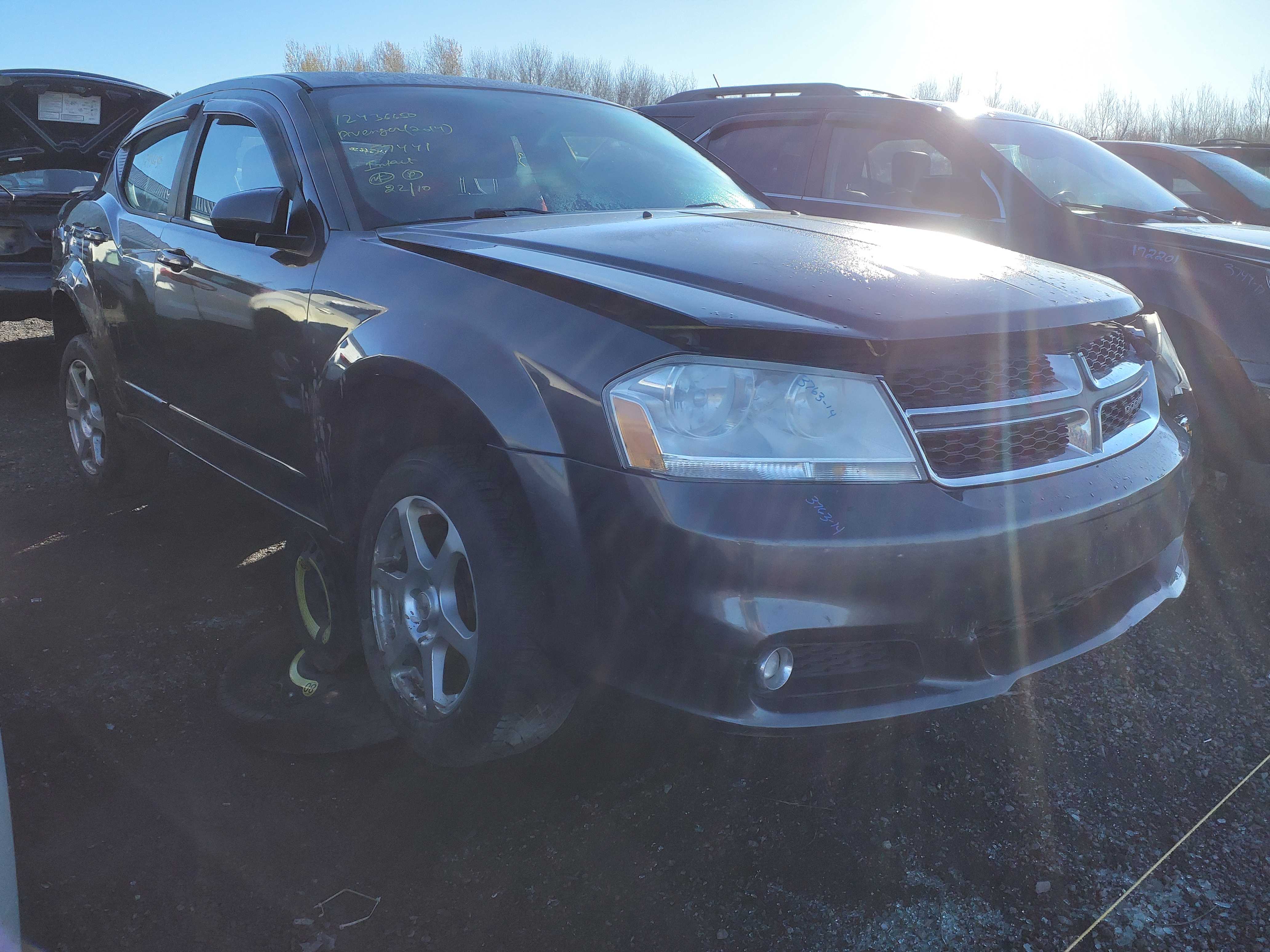 DODGE AVENGER 2014