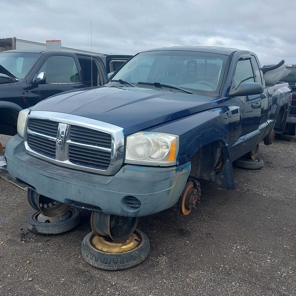 DODGE DAKOTA 2005