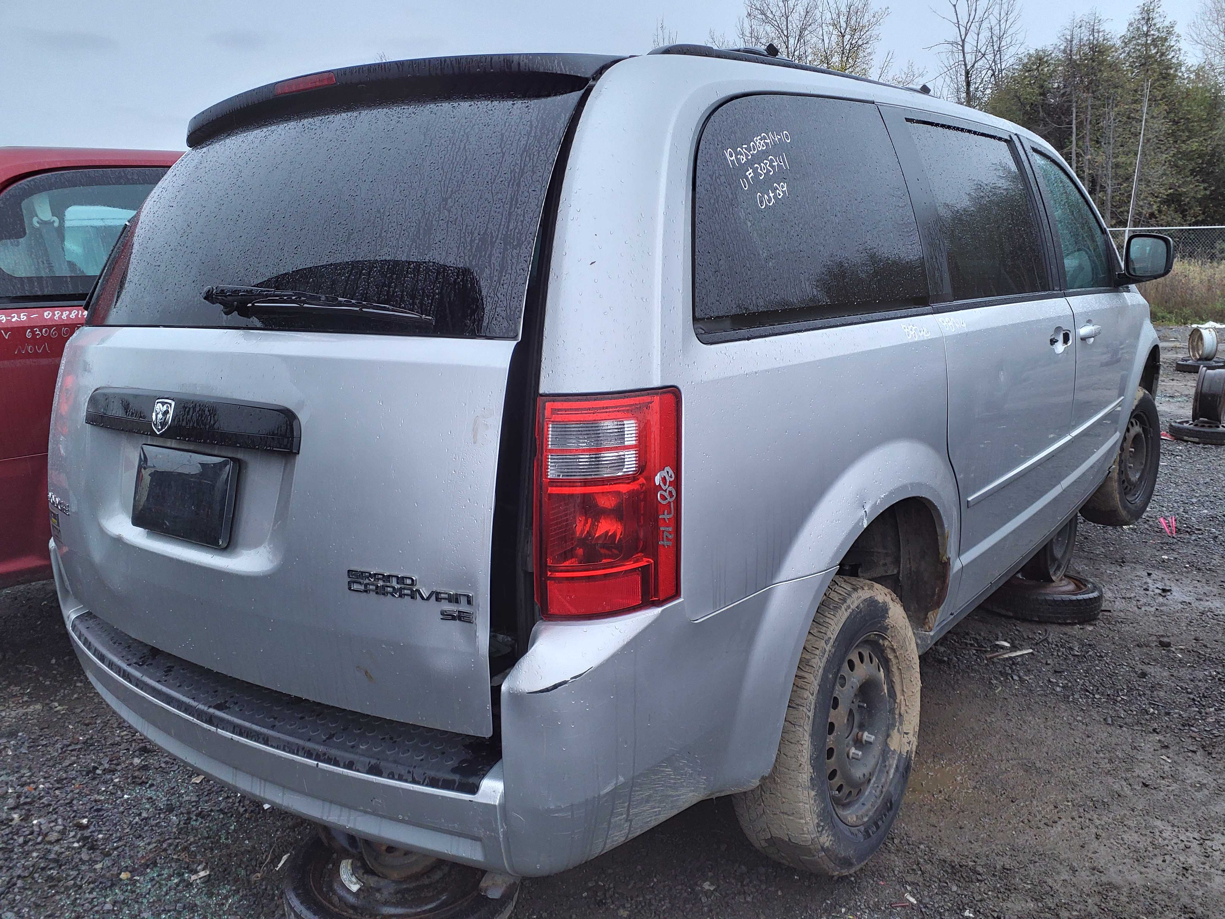 DODGE GRAND CARAVAN 2010