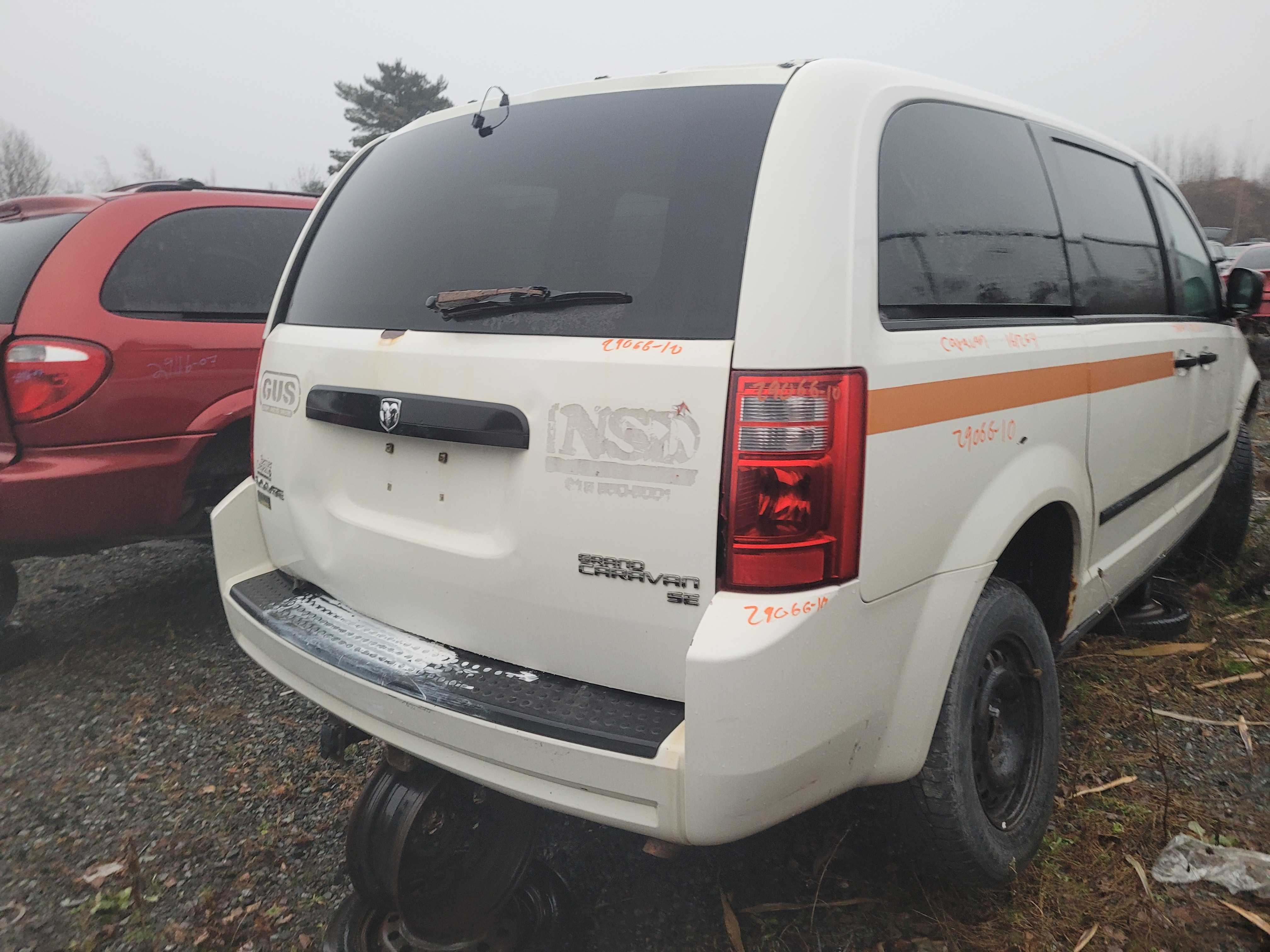 DODGE GRAND CARAVAN 2010