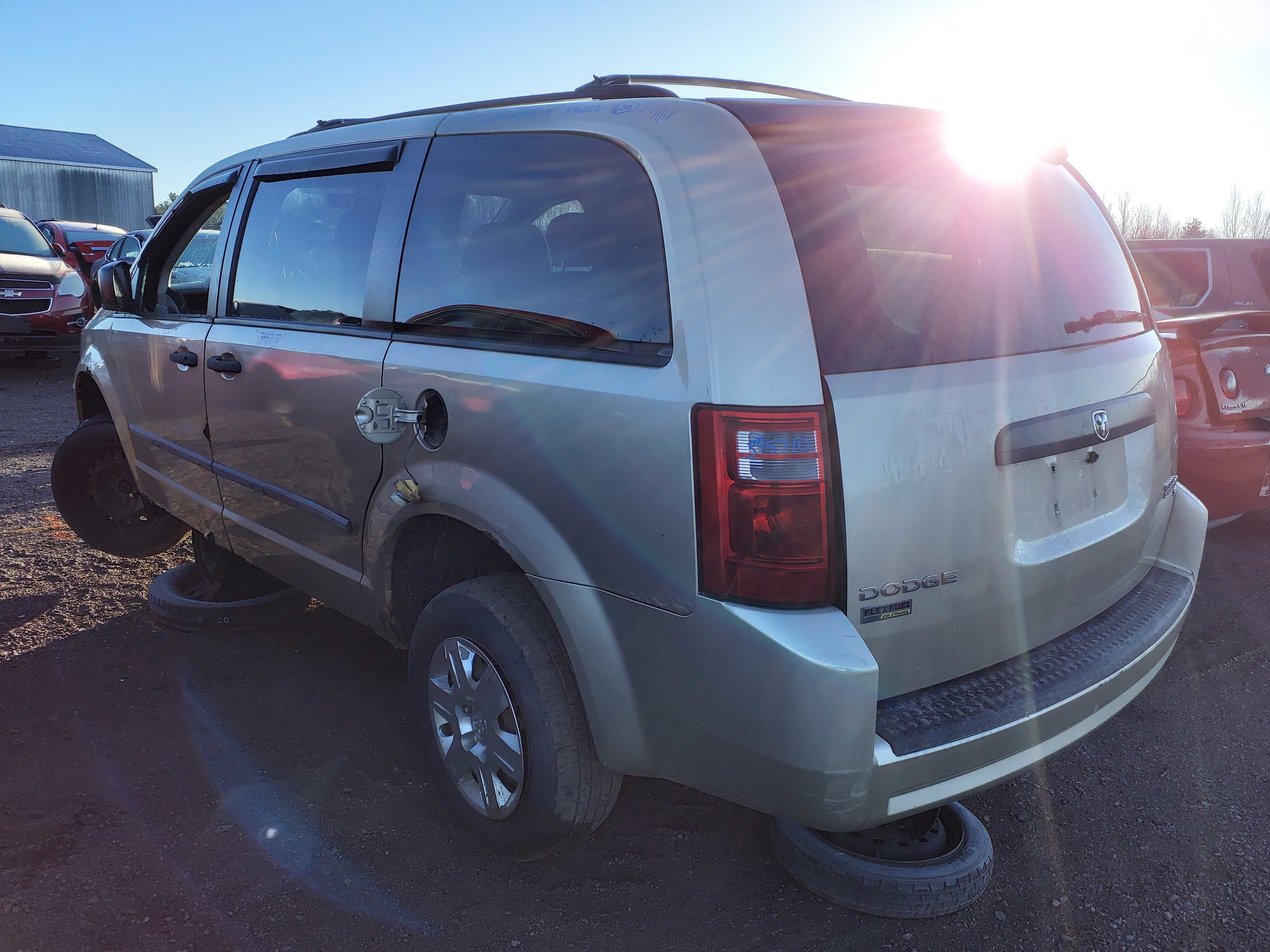 DODGE GRAND CARAVAN 2010