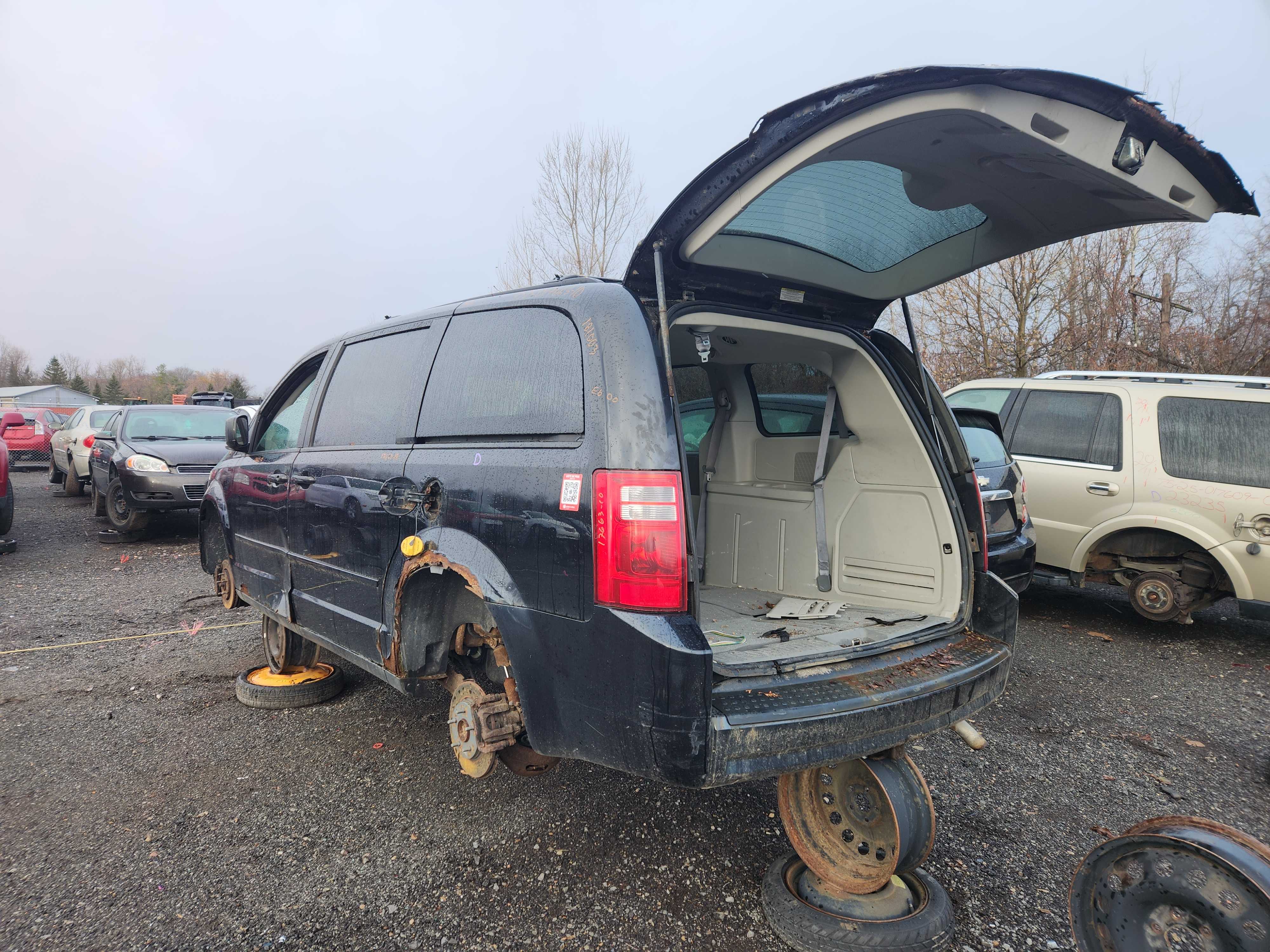 DODGE GRAND CARAVAN 2010