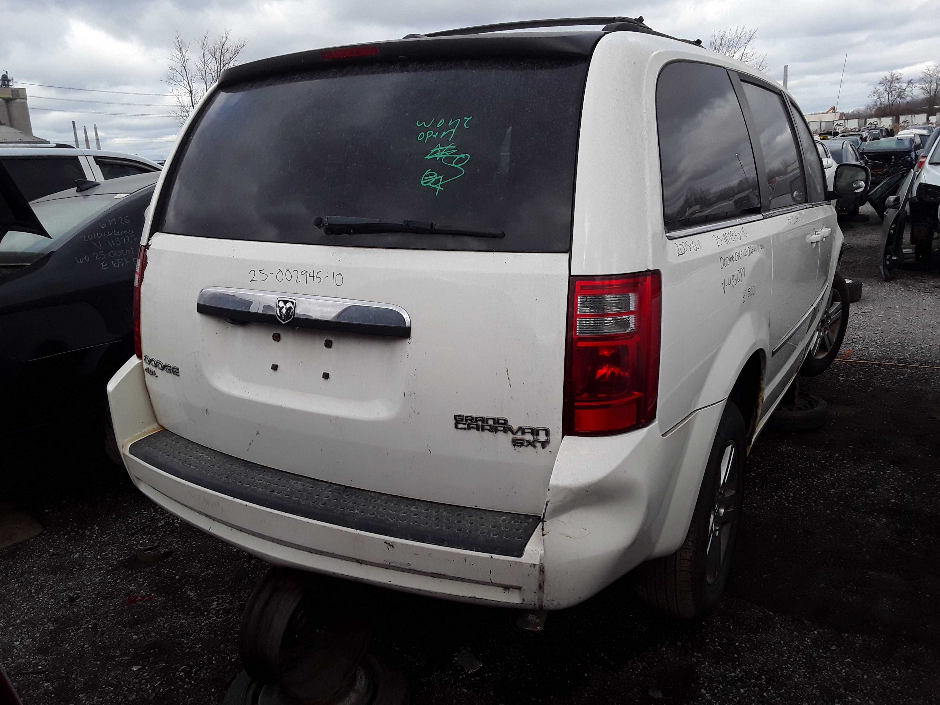 DODGE GRAND CARAVAN 2010