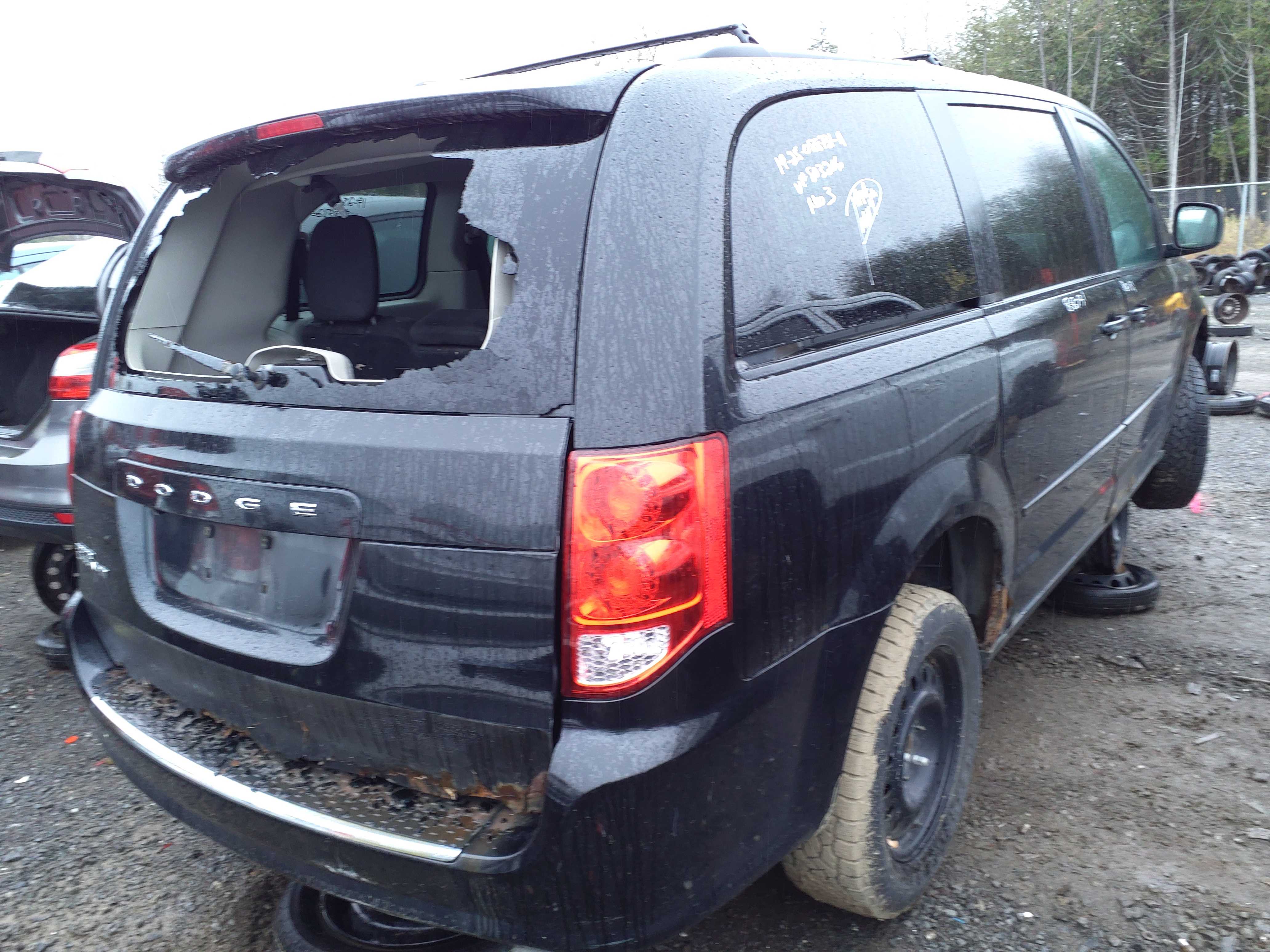 DODGE GRAND CARAVAN 2011