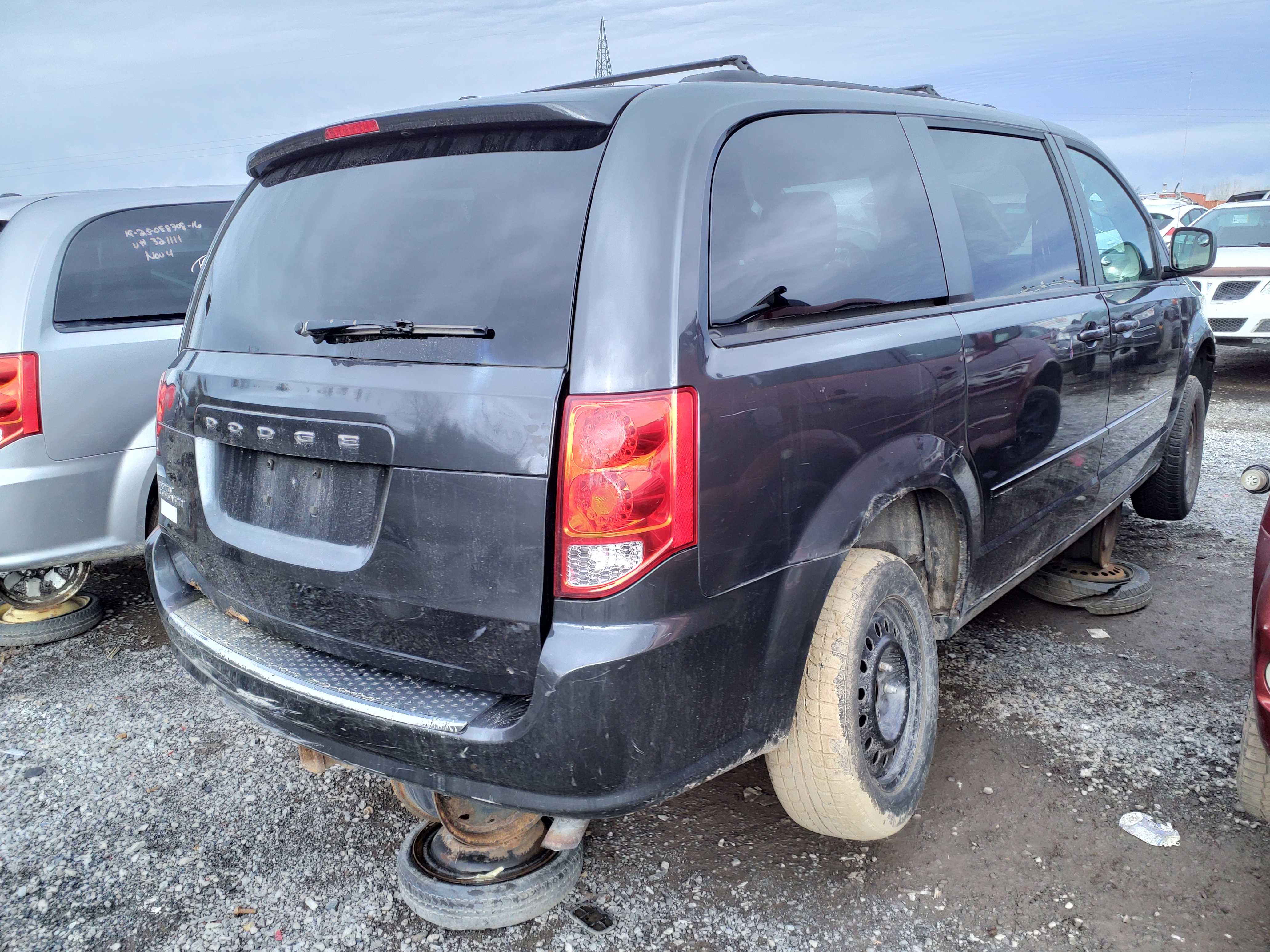 DODGE GRAND CARAVAN 2011