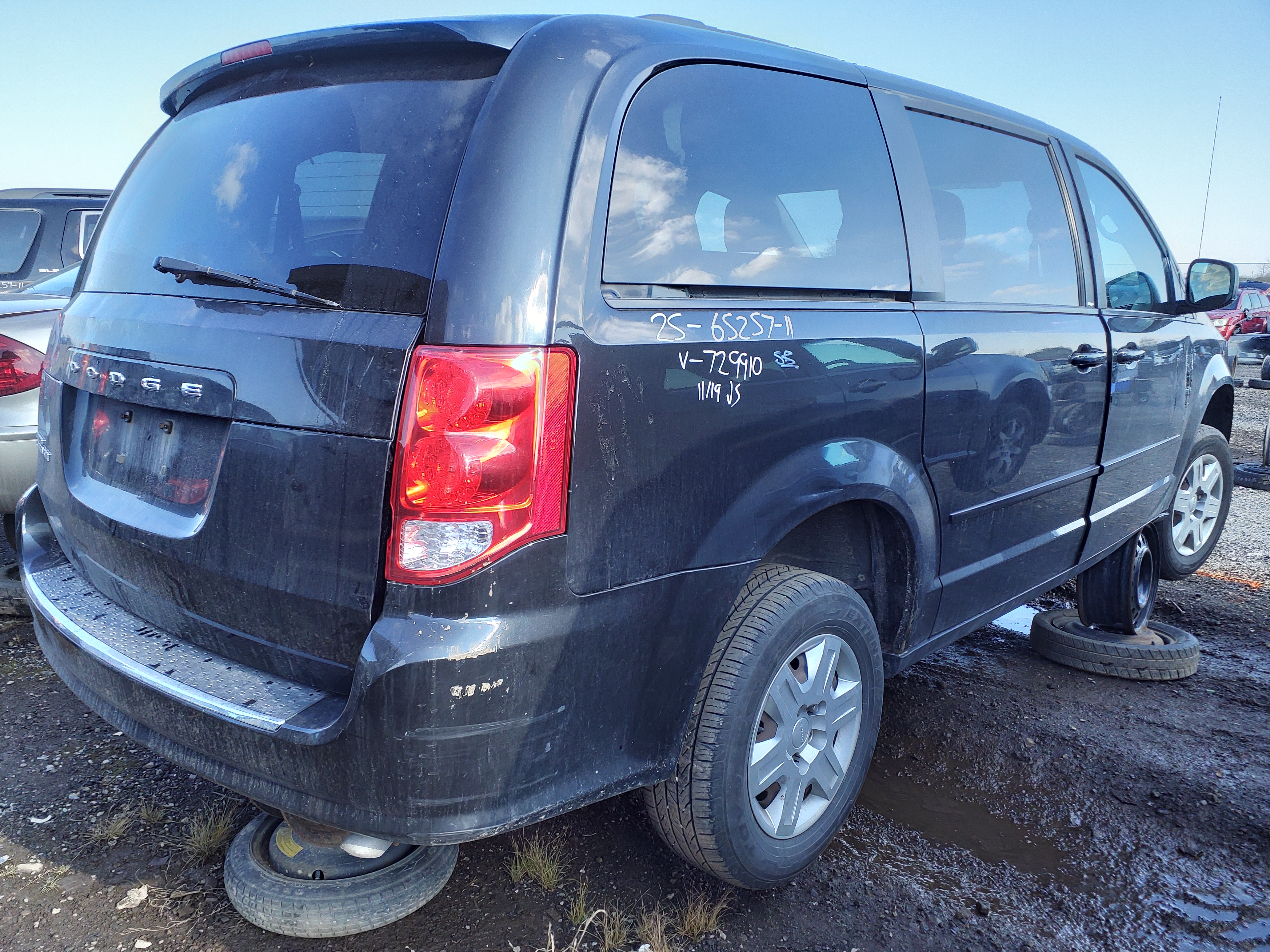 DODGE GRAND CARAVAN 2011