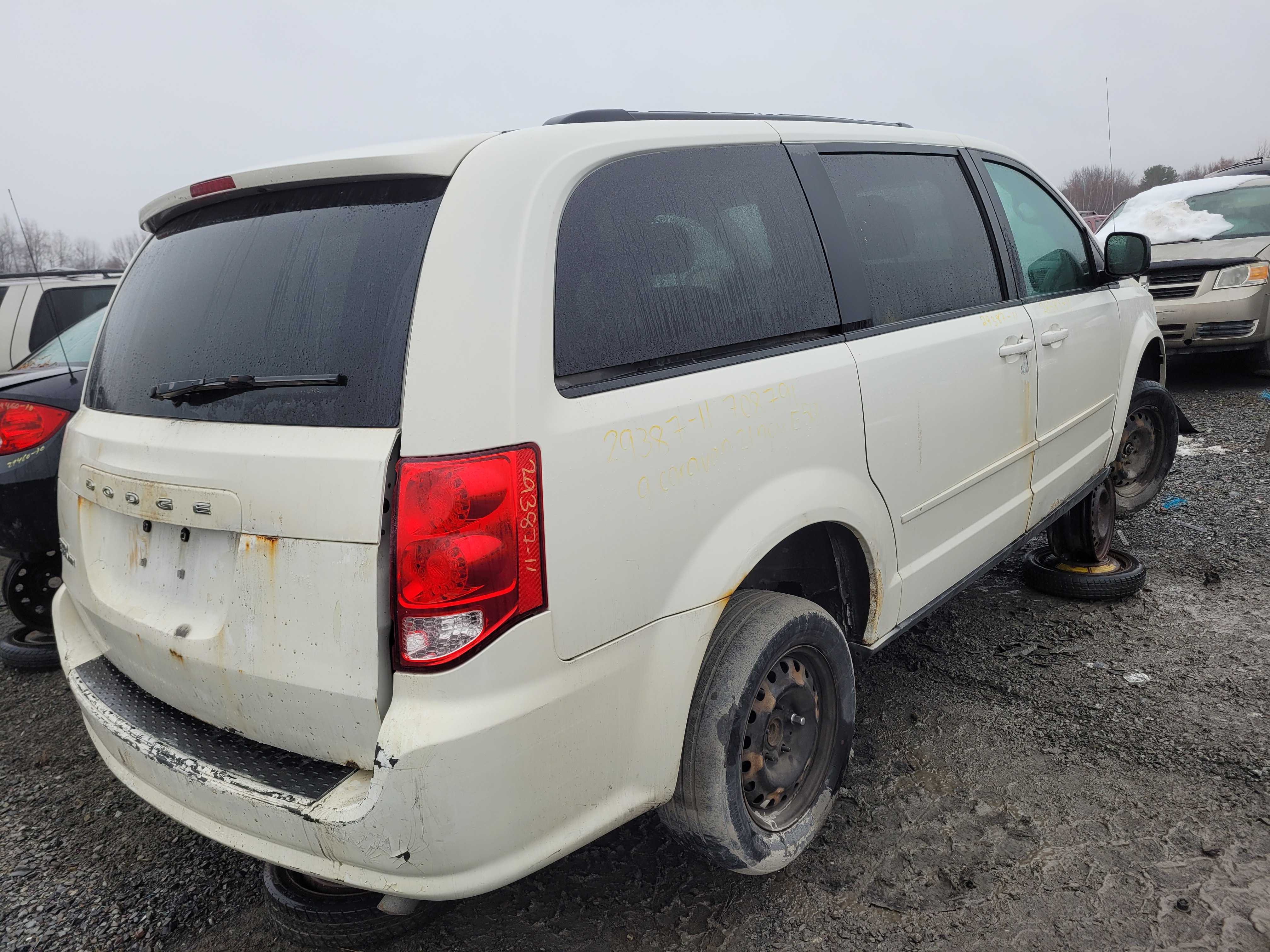 DODGE GRAND CARAVAN 2011