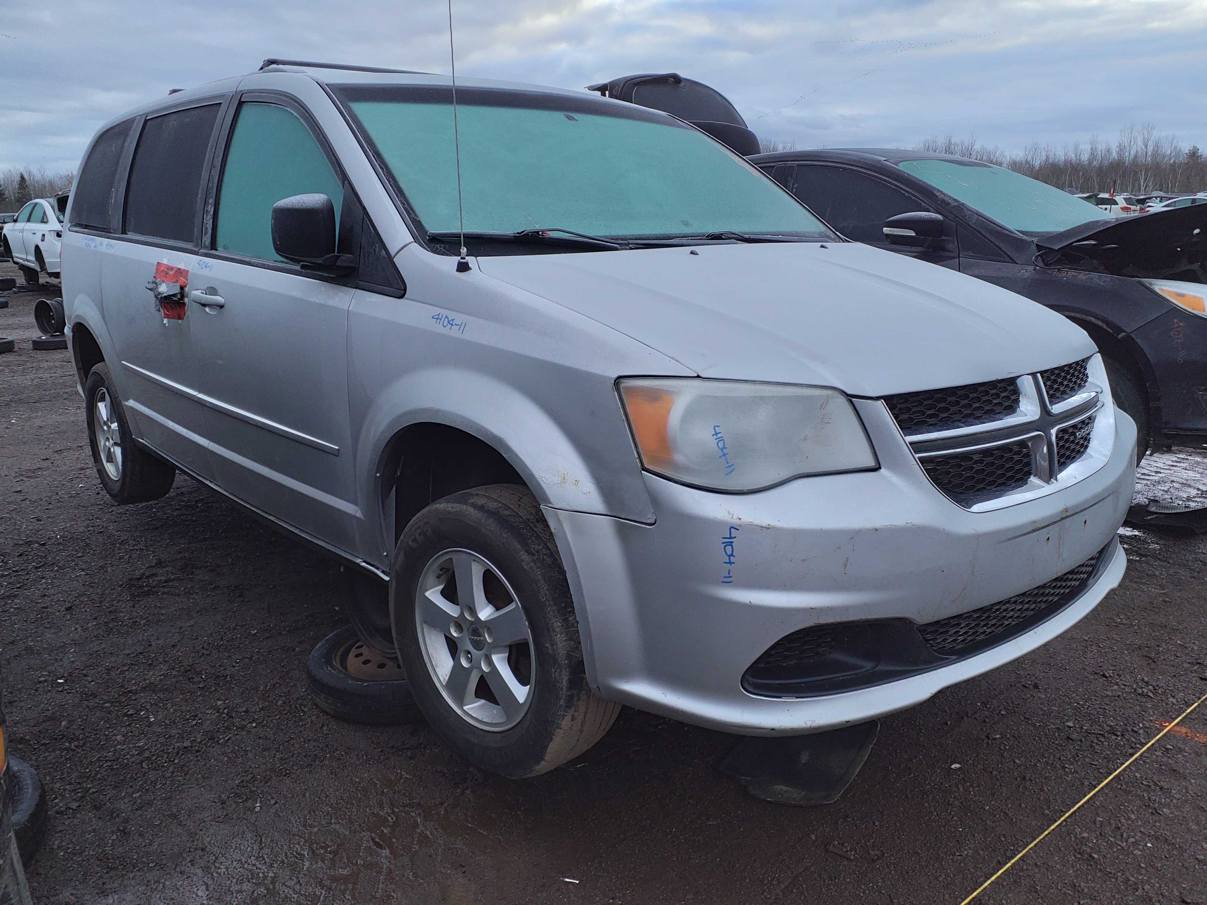 DODGE GRAND CARAVAN 2011