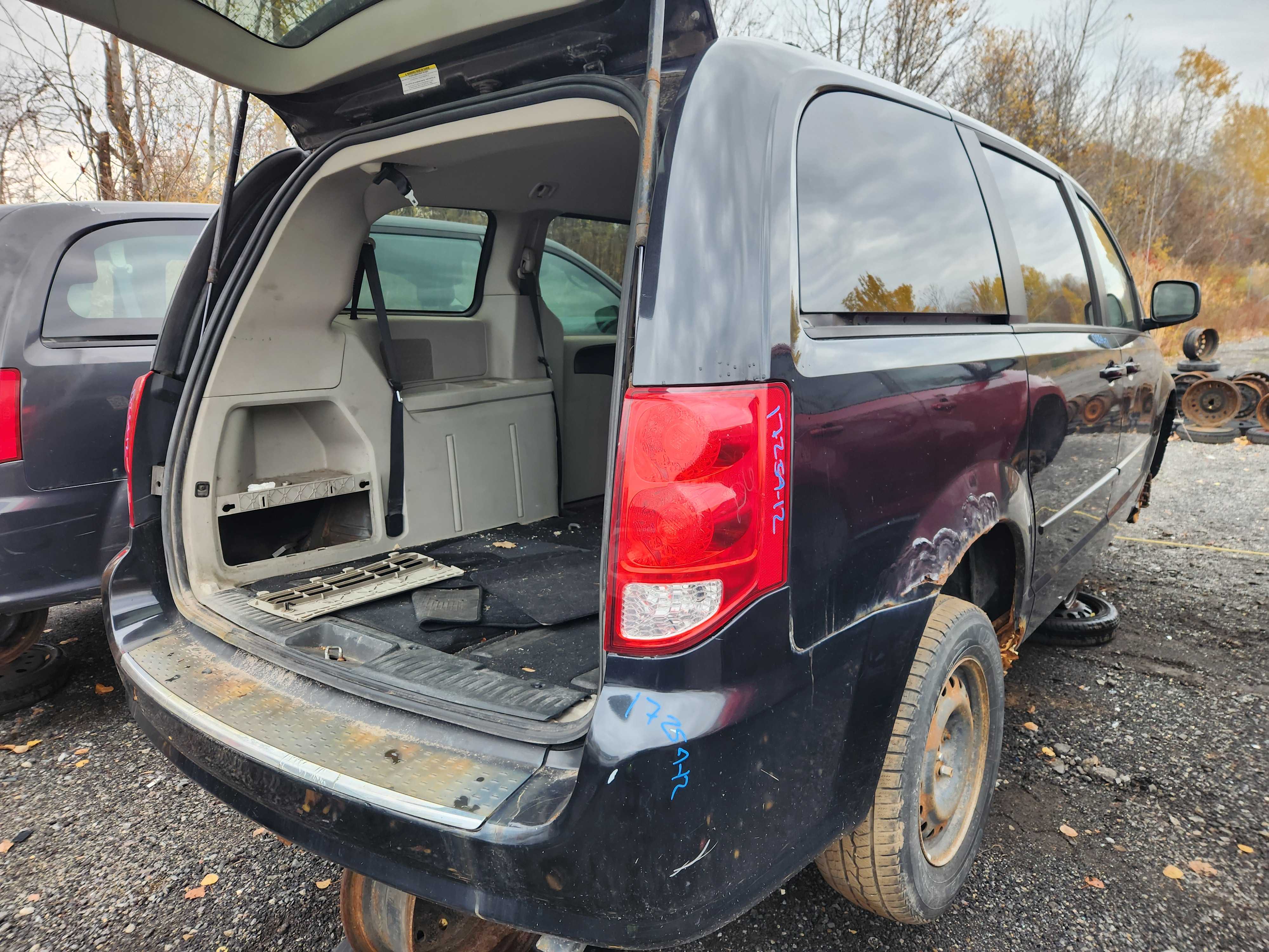 DODGE GRAND CARAVAN 2012