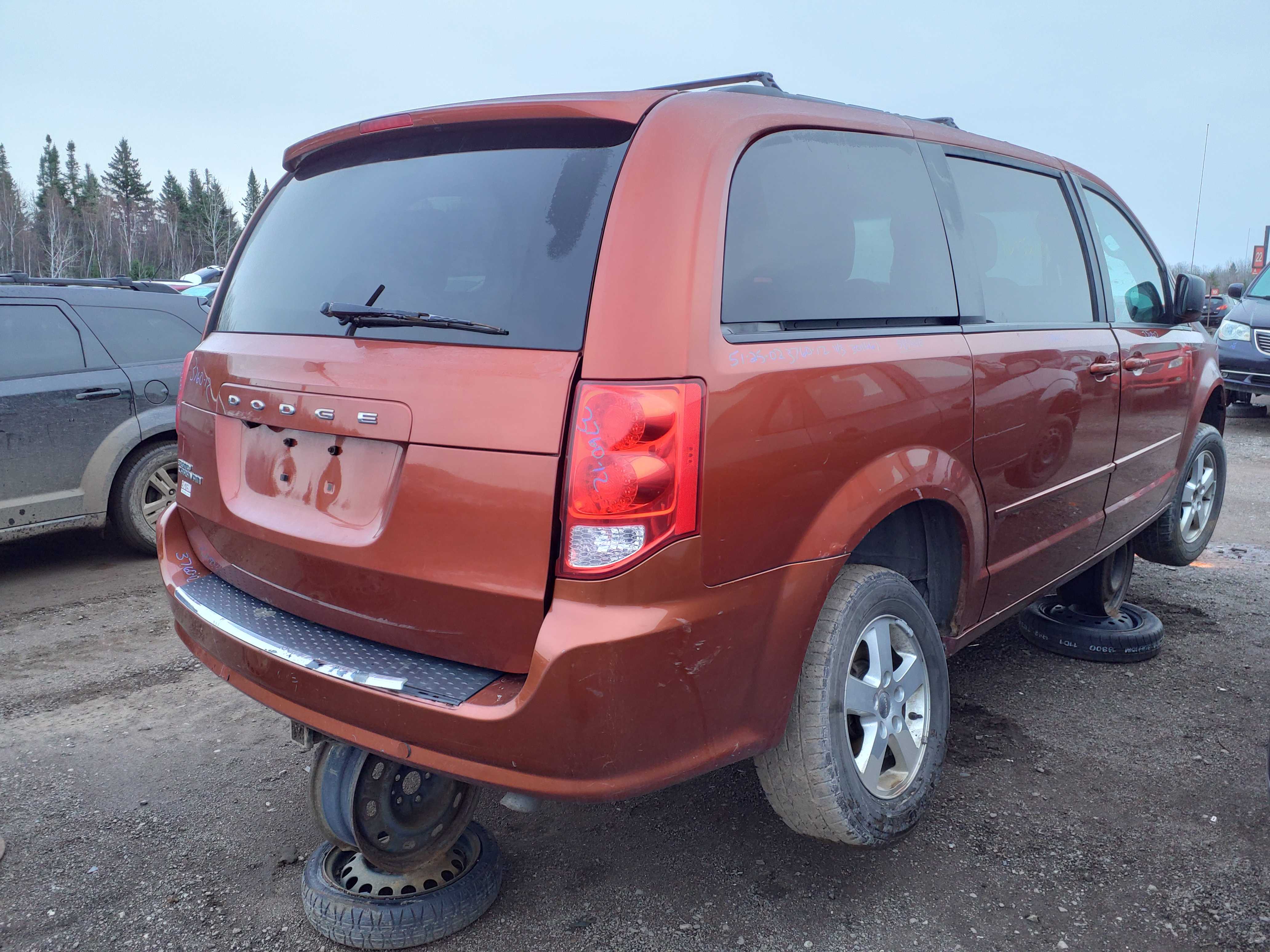 DODGE GRAND CARAVAN 2012