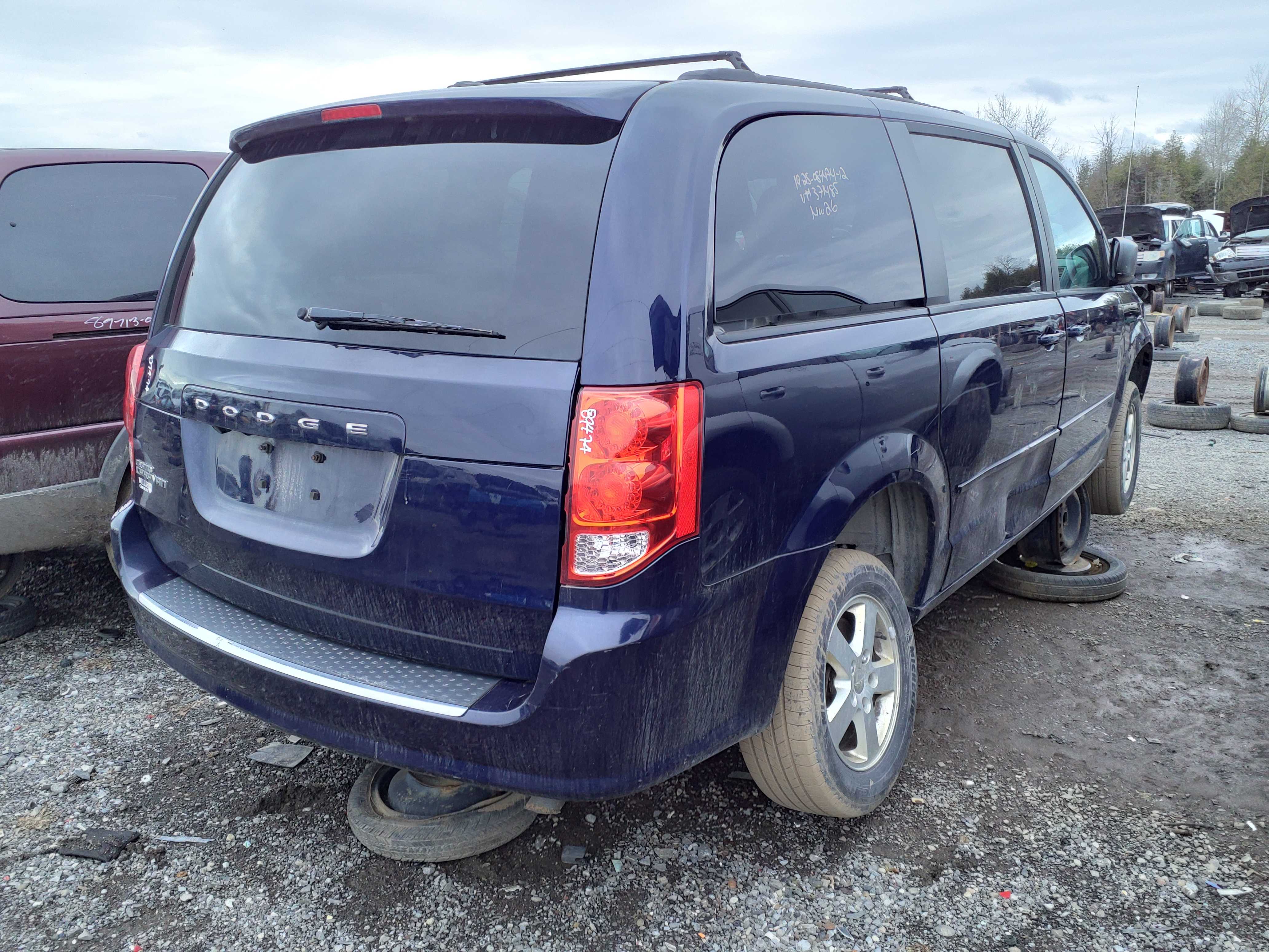 DODGE GRAND CARAVAN 2012