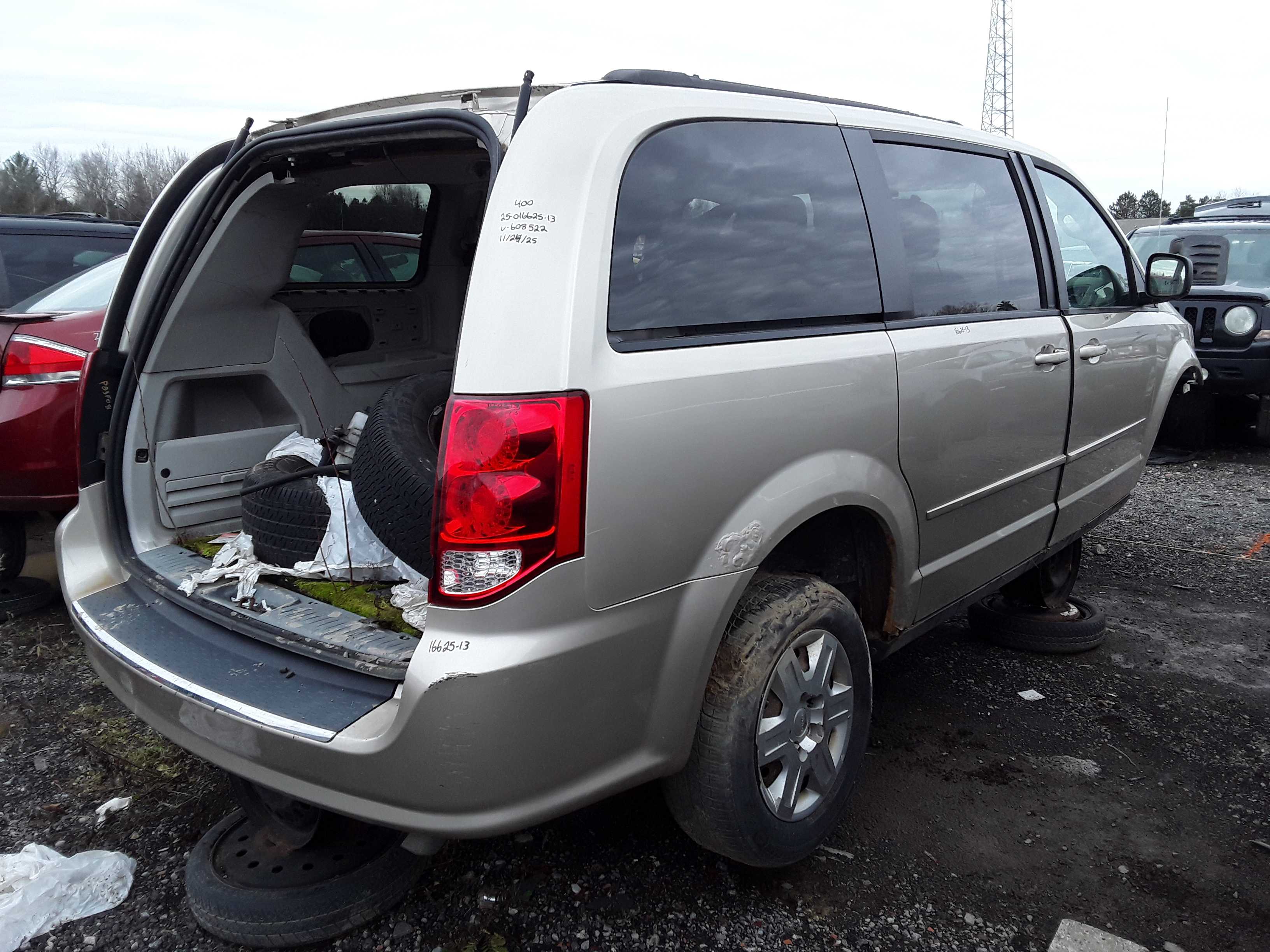 DODGE GRAND CARAVAN 2013
