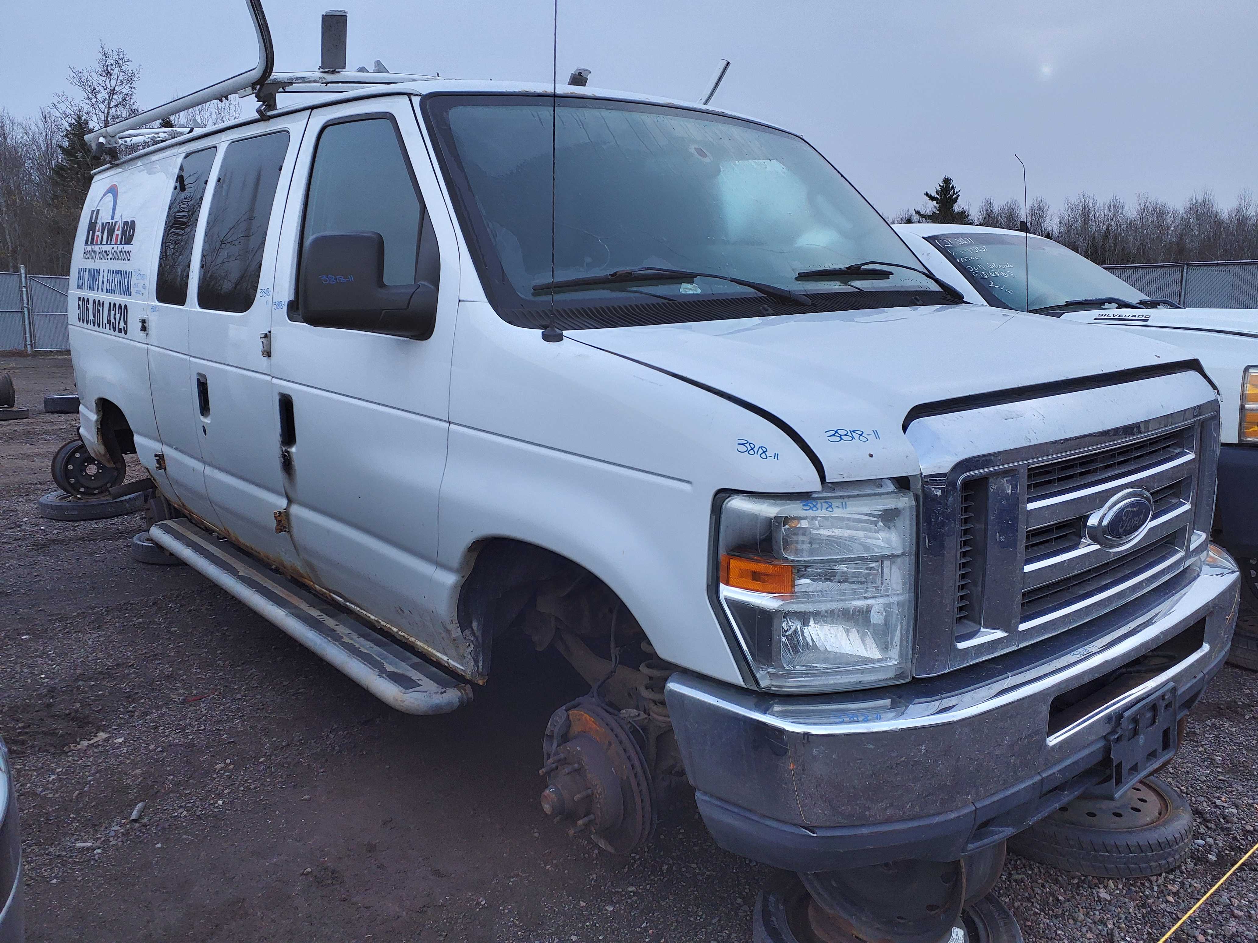 FORD ECONOLINE 2011