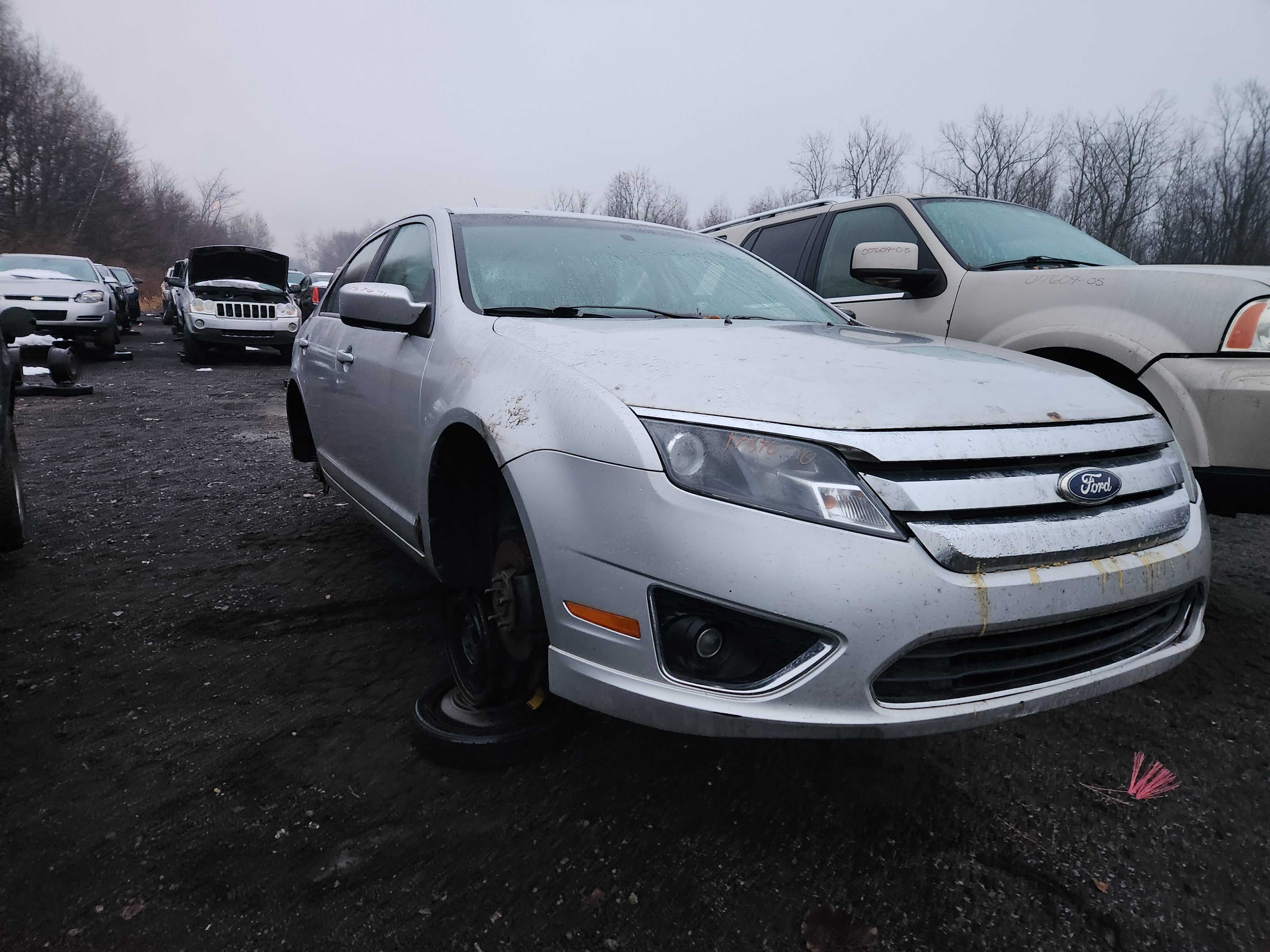 FORD FUSION 2010