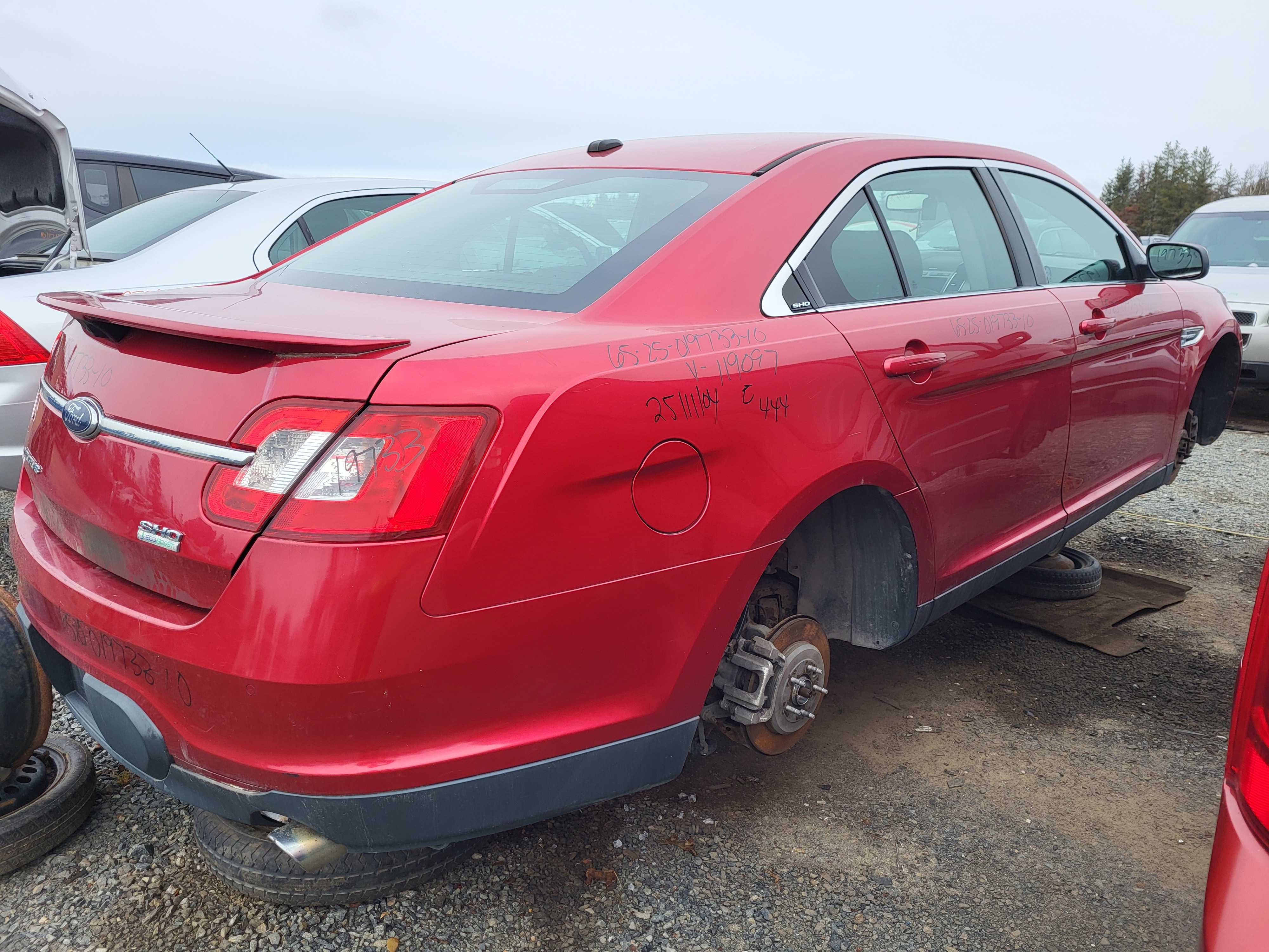 FORD TAURUS 2010