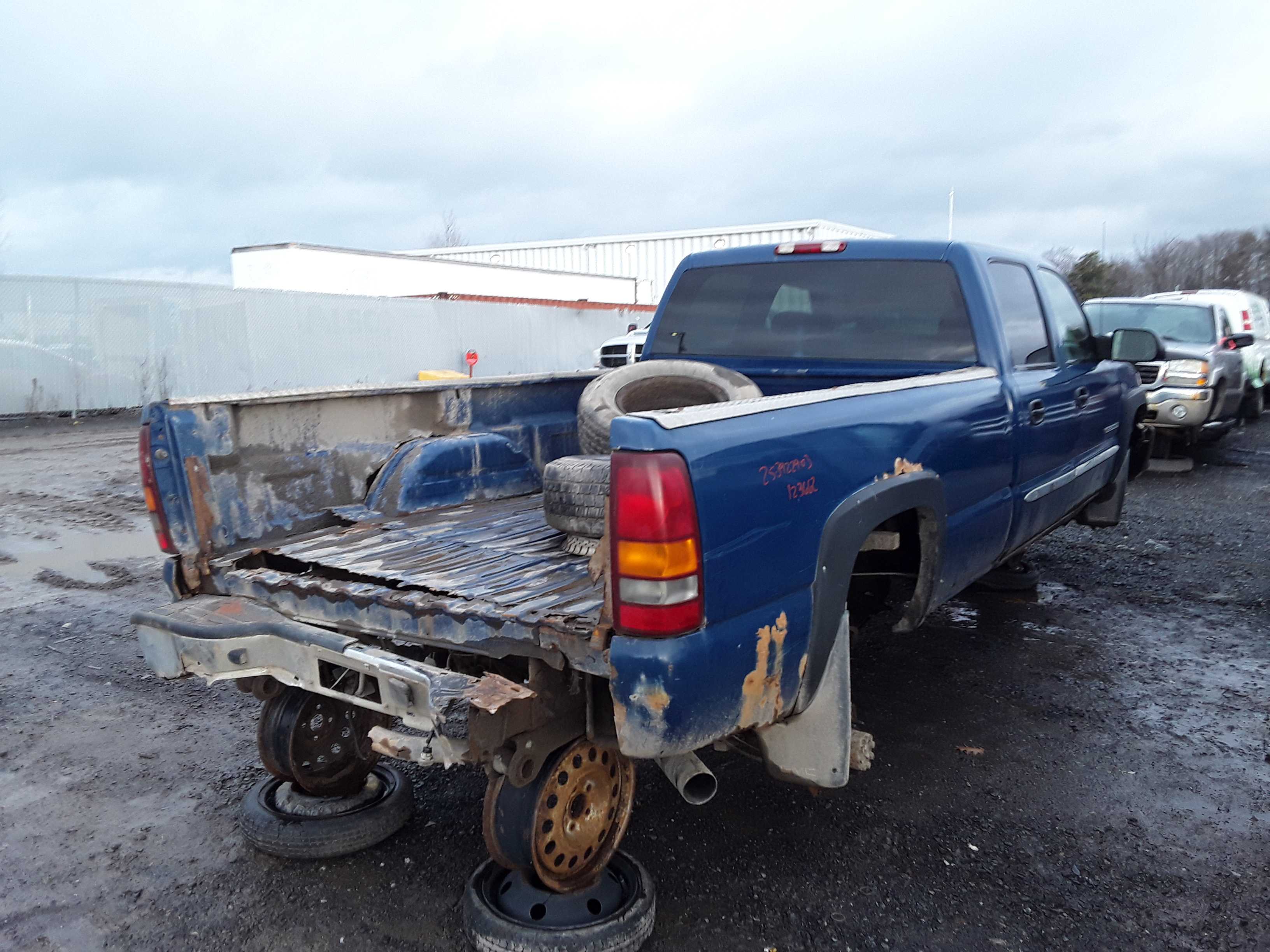 GMC SIERRA 2500 2003