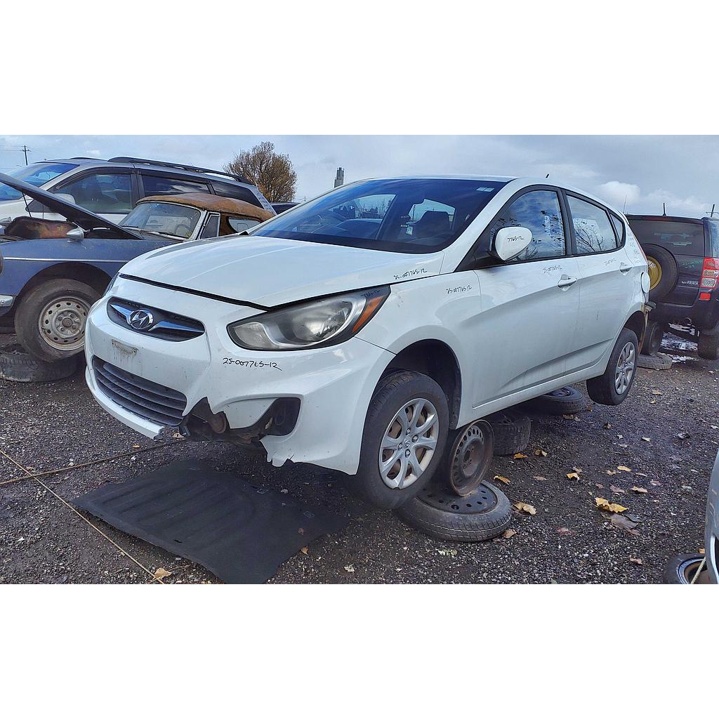 HYUNDAI ACCENT 2012