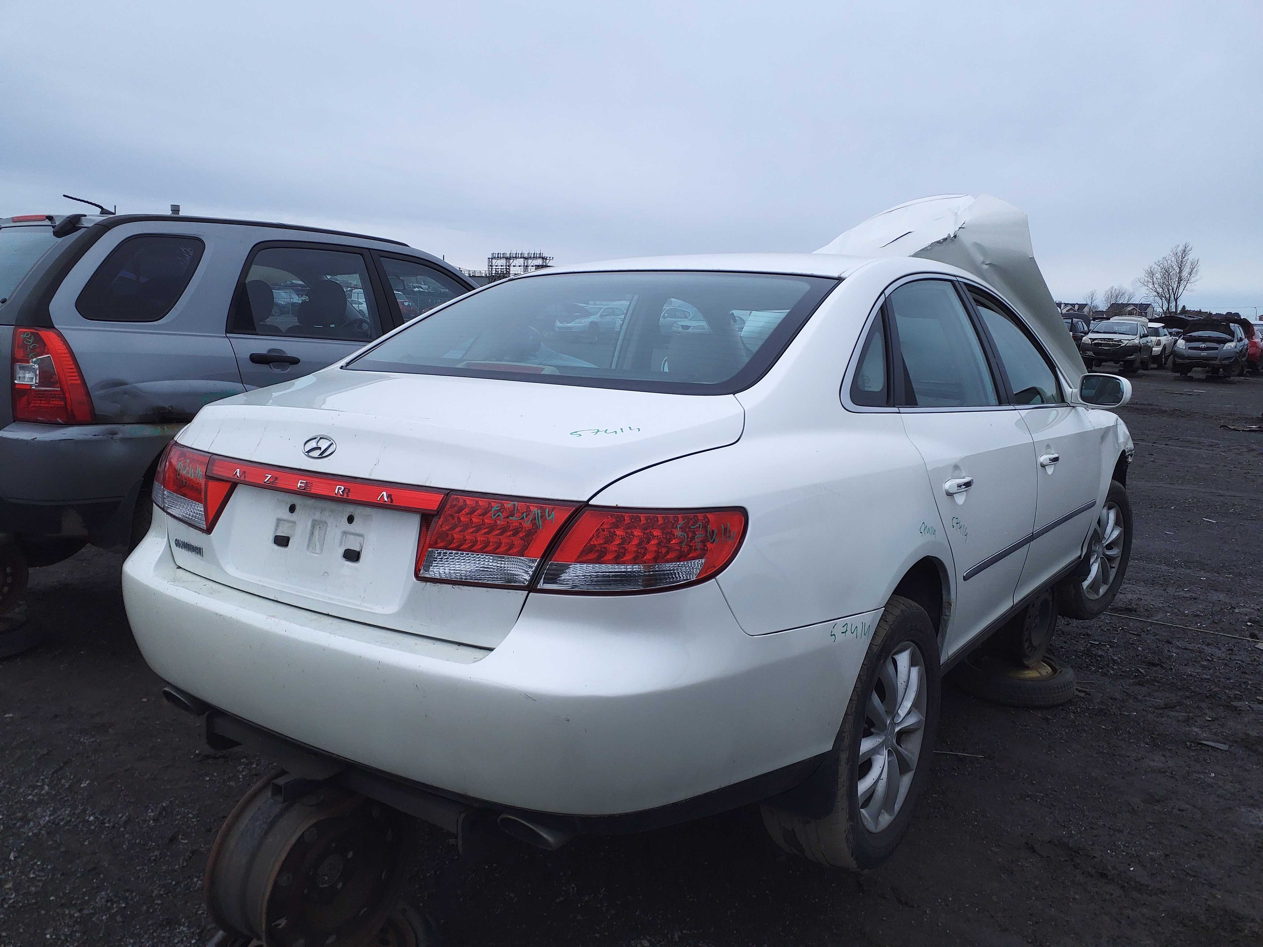 HYUNDAI AZERA 2006