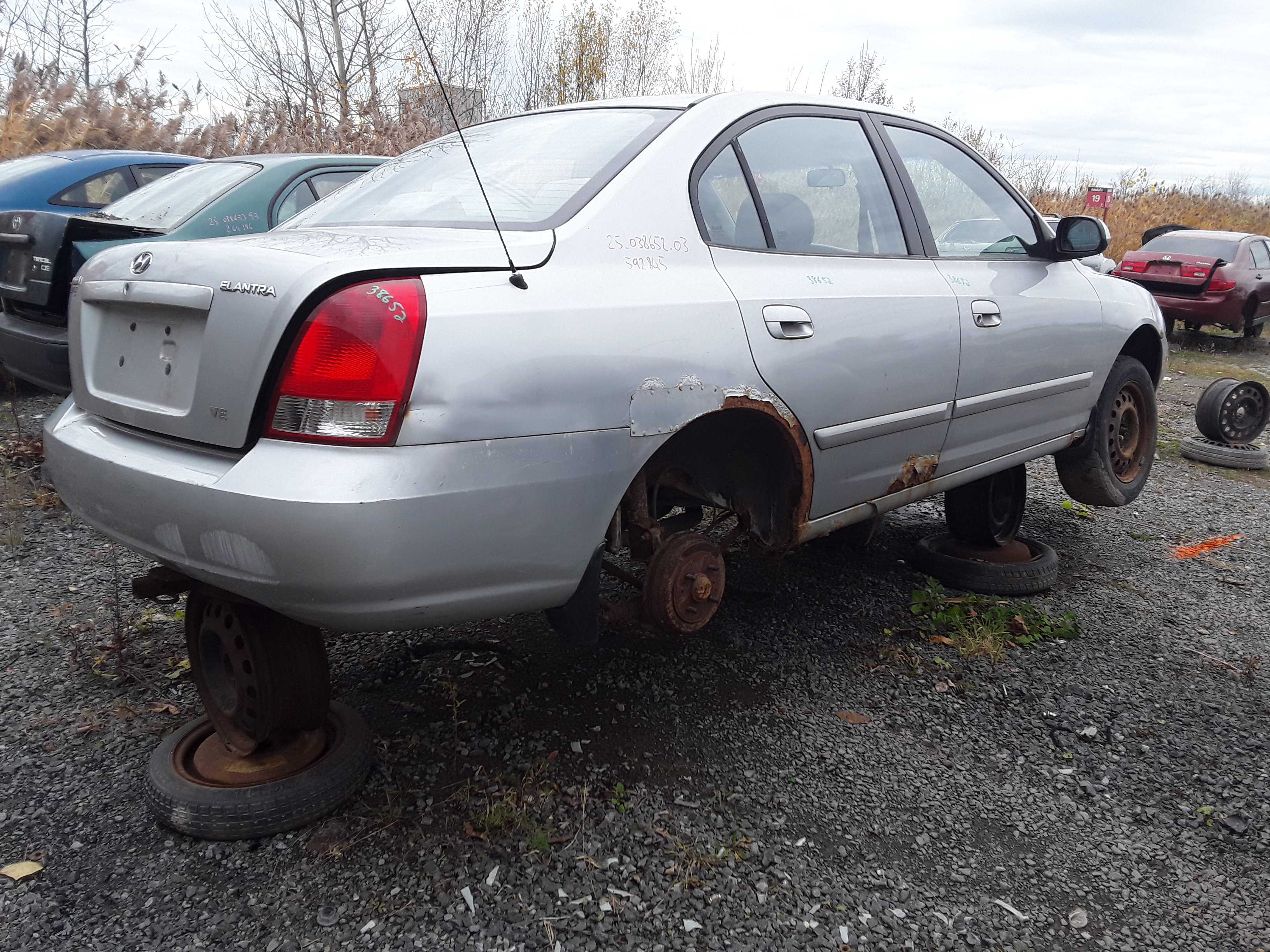 HYUNDAI ELANTRA 2003