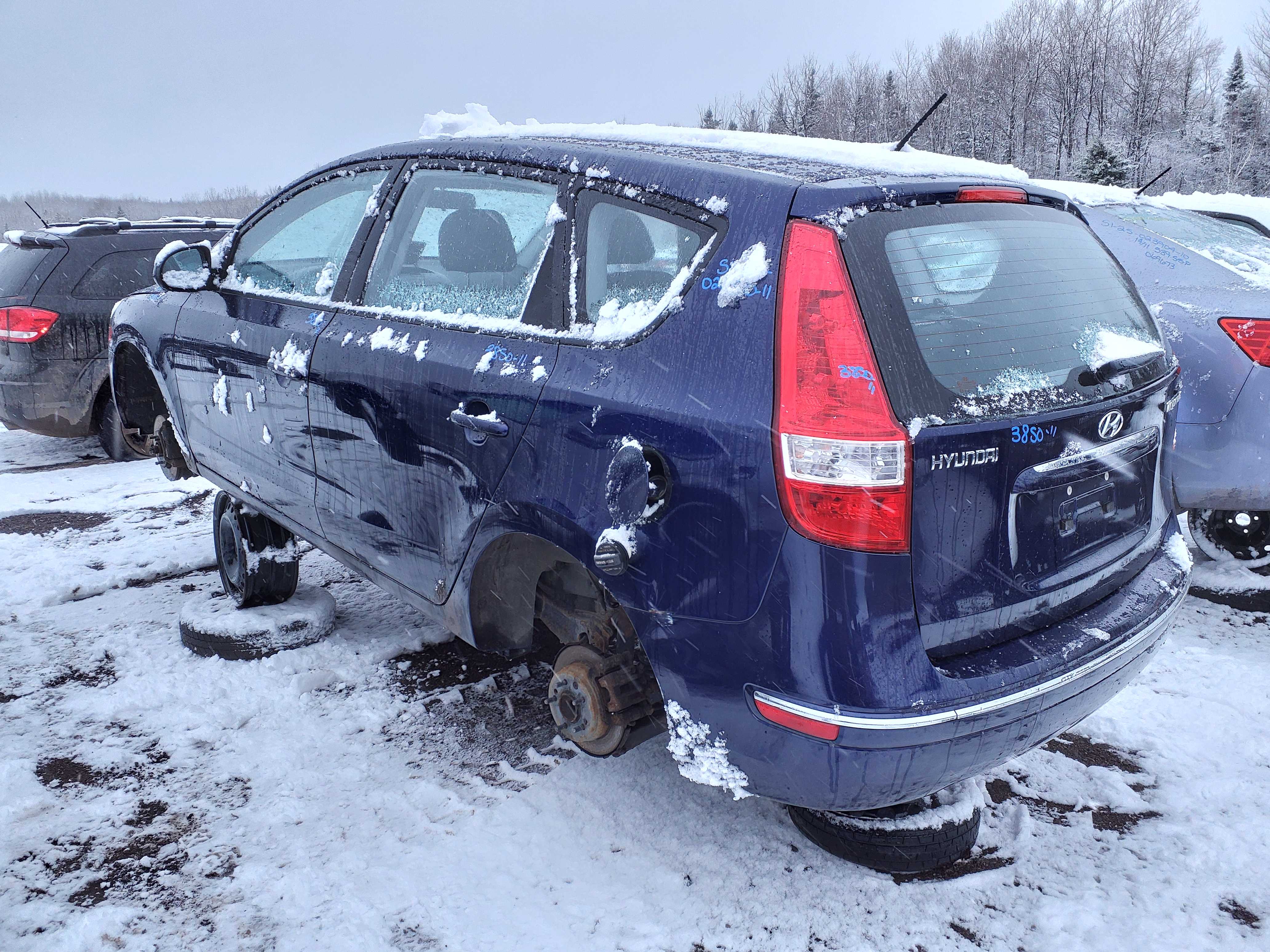 HYUNDAI ELANTRA 2011