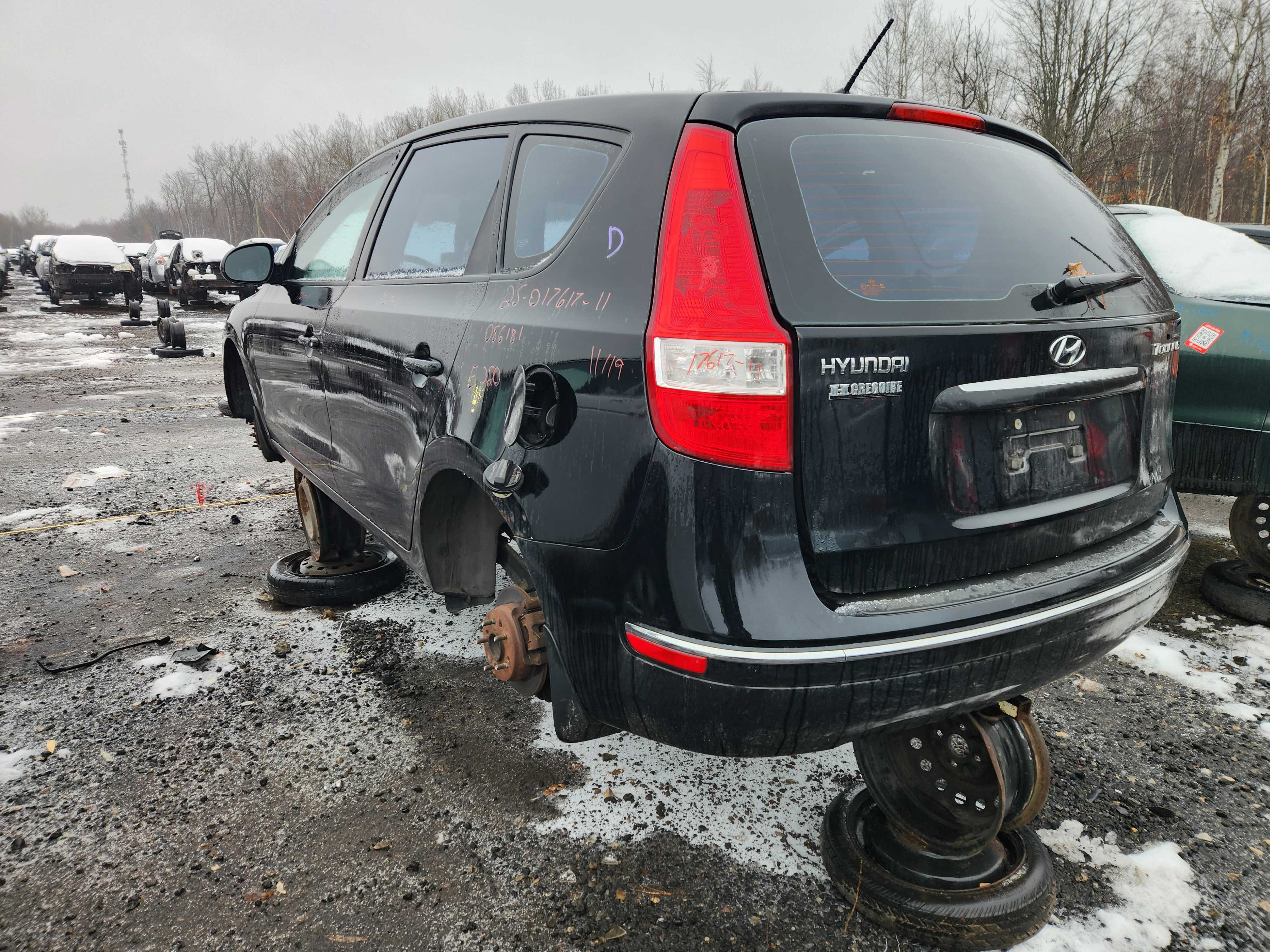 HYUNDAI ELANTRA 2011