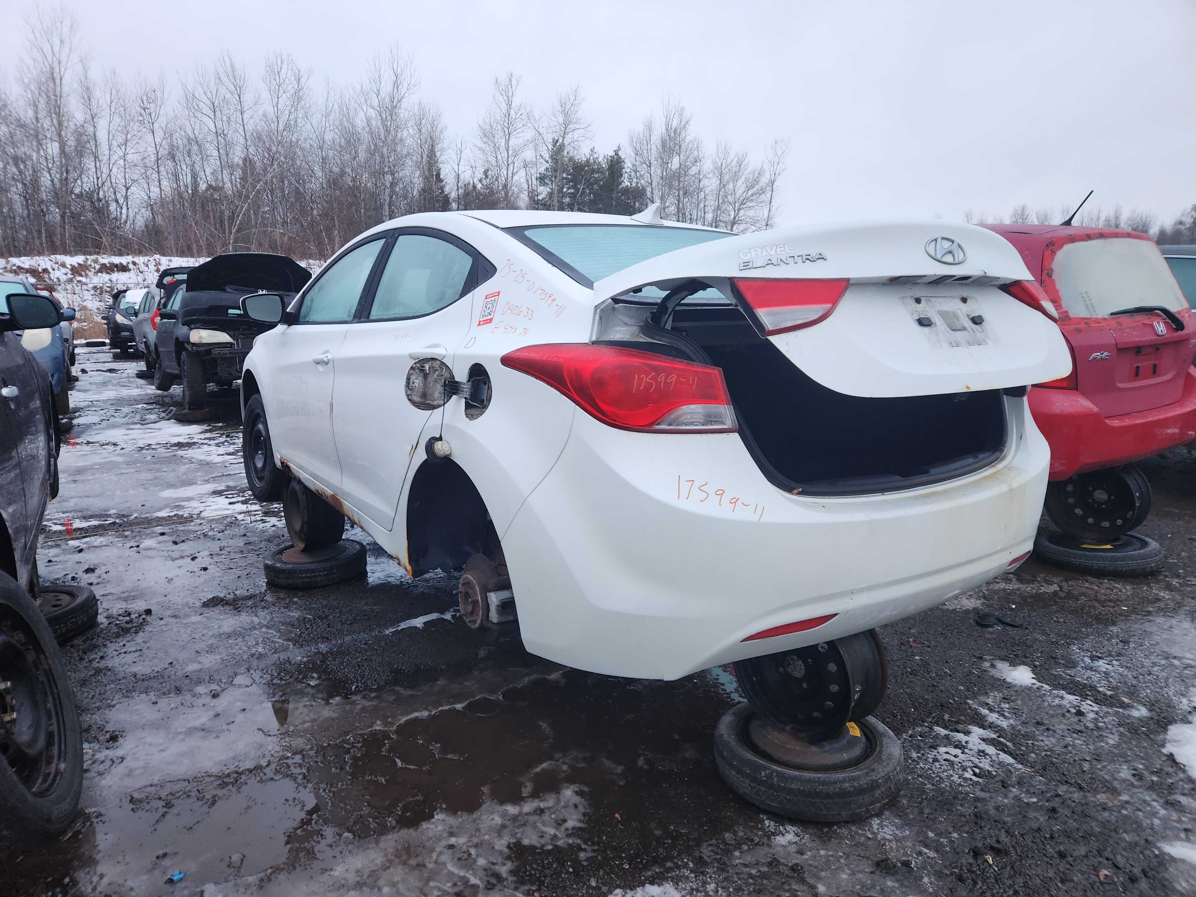 HYUNDAI ELANTRA 2011