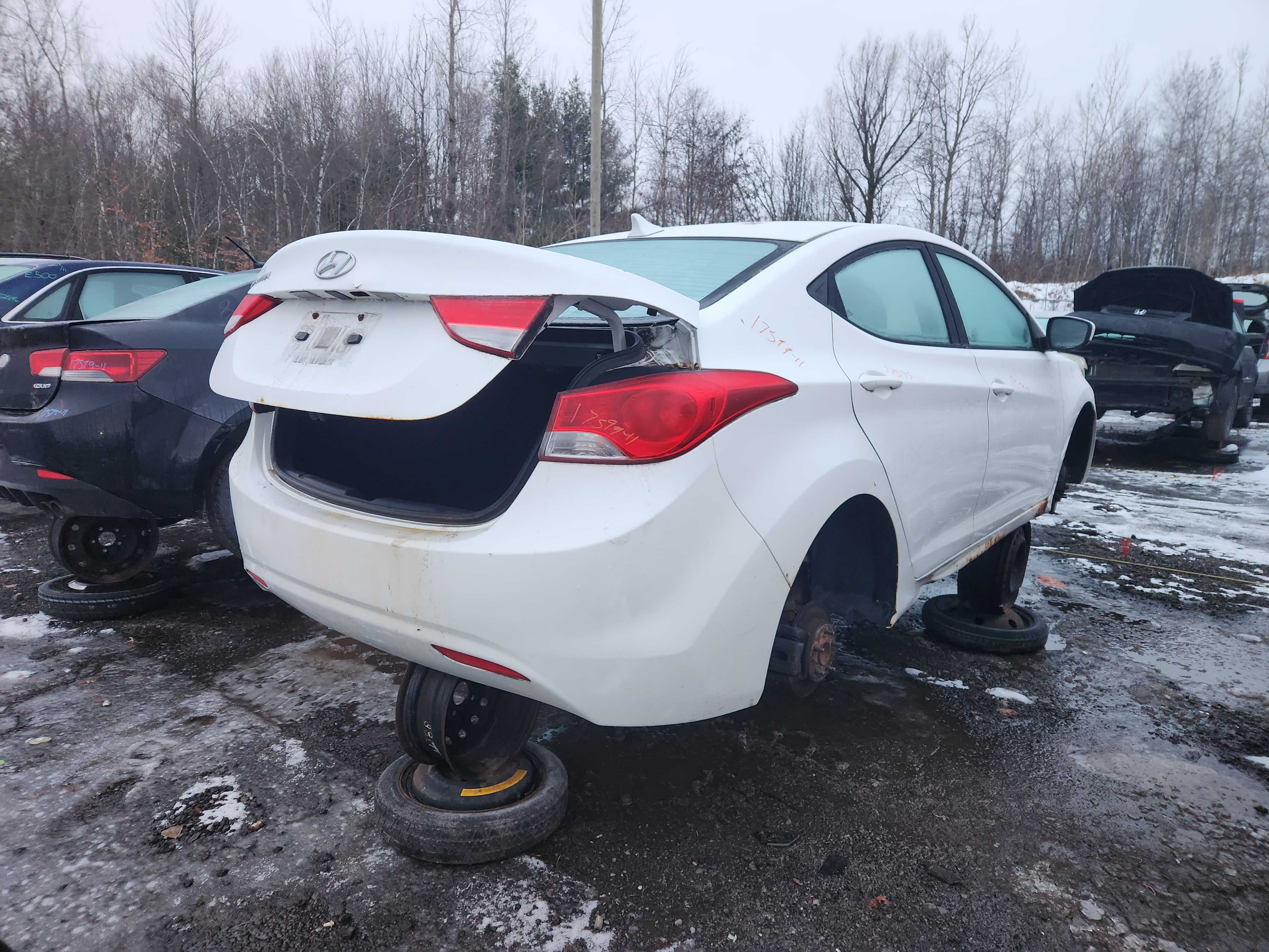 HYUNDAI ELANTRA 2011