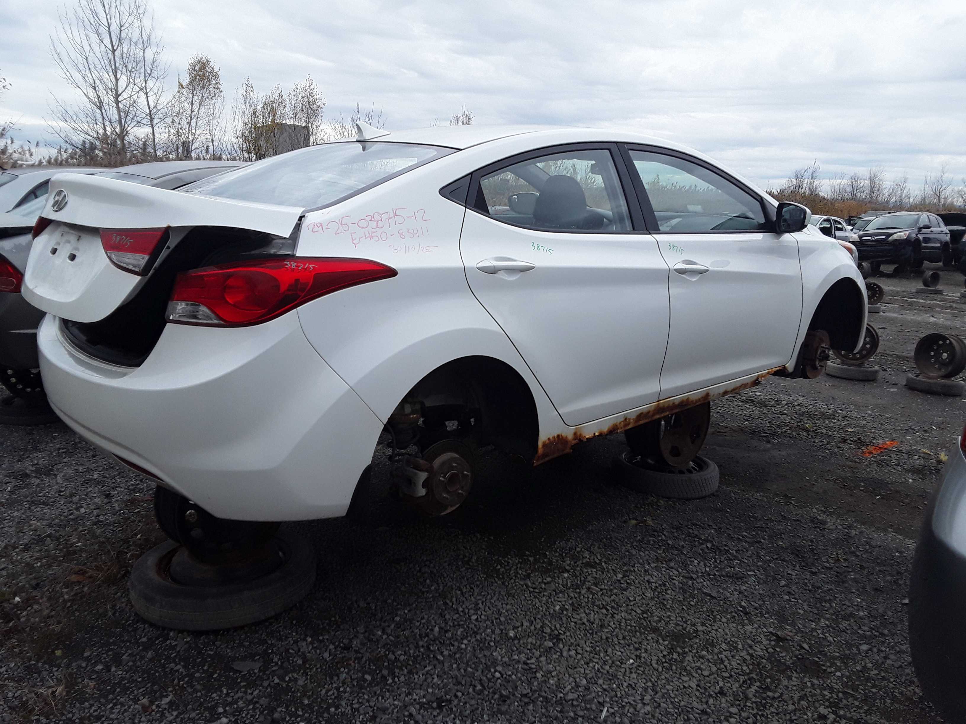 HYUNDAI ELANTRA 2012