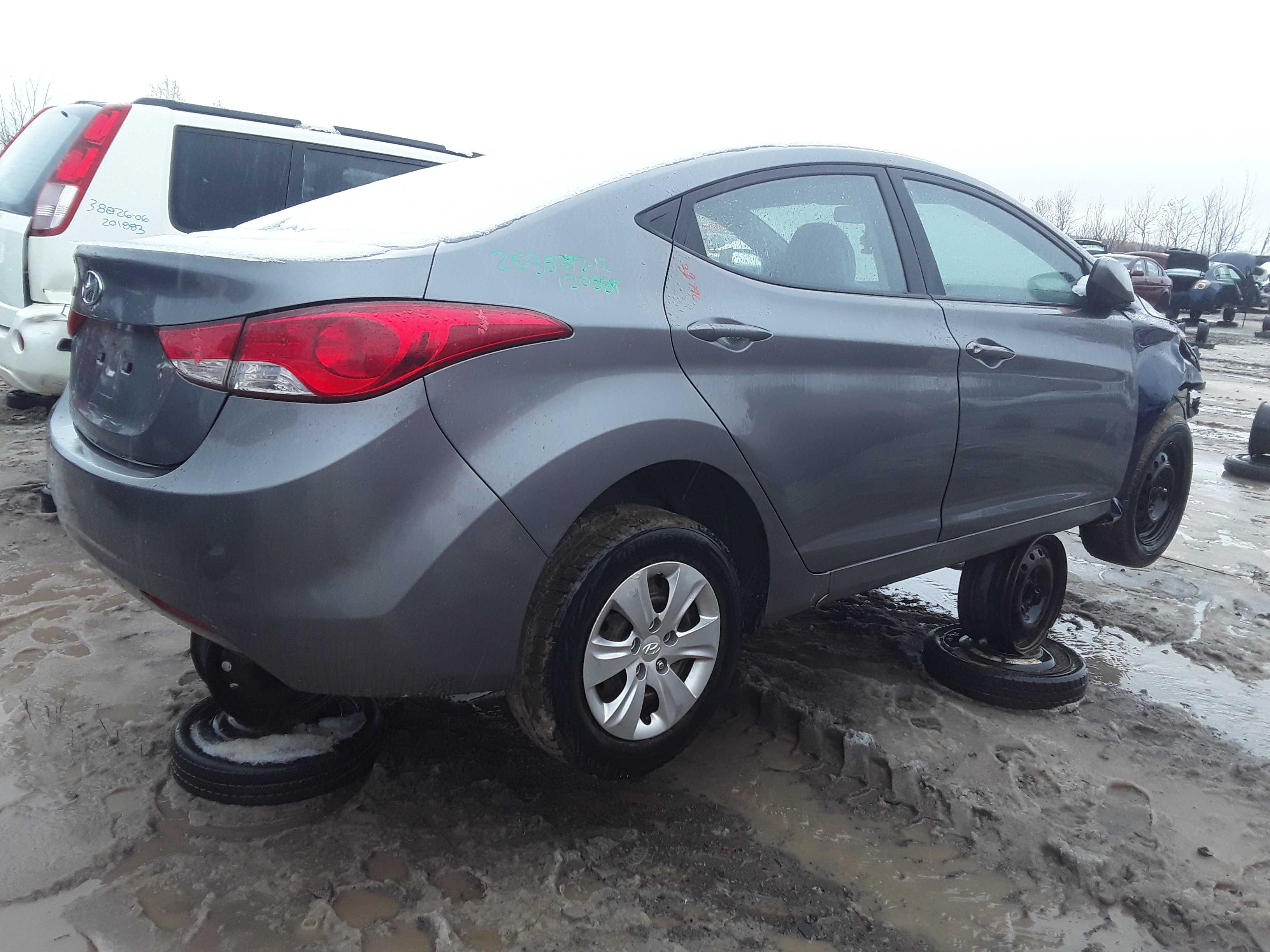HYUNDAI ELANTRA 2012
