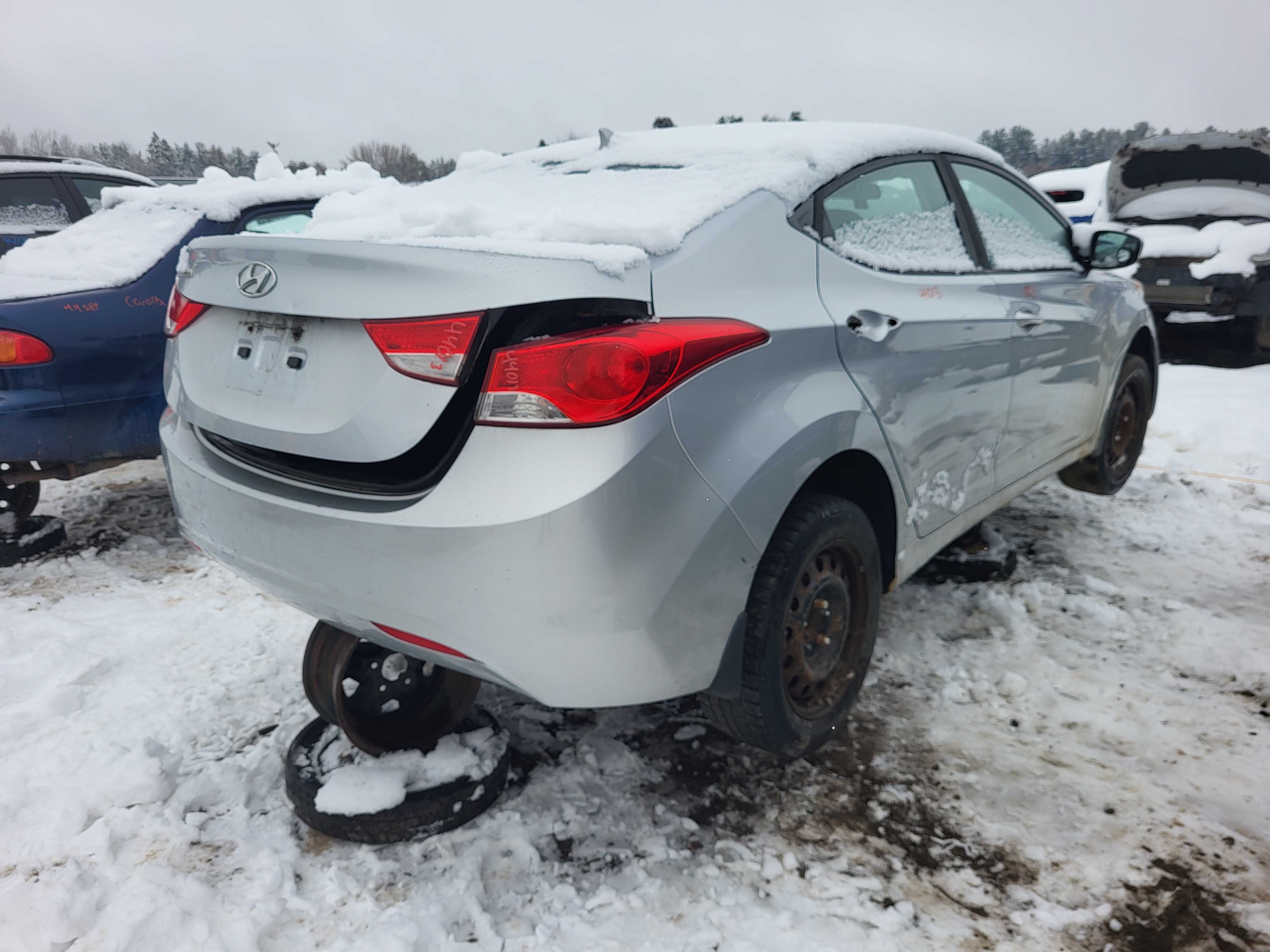 HYUNDAI ELANTRA 2012