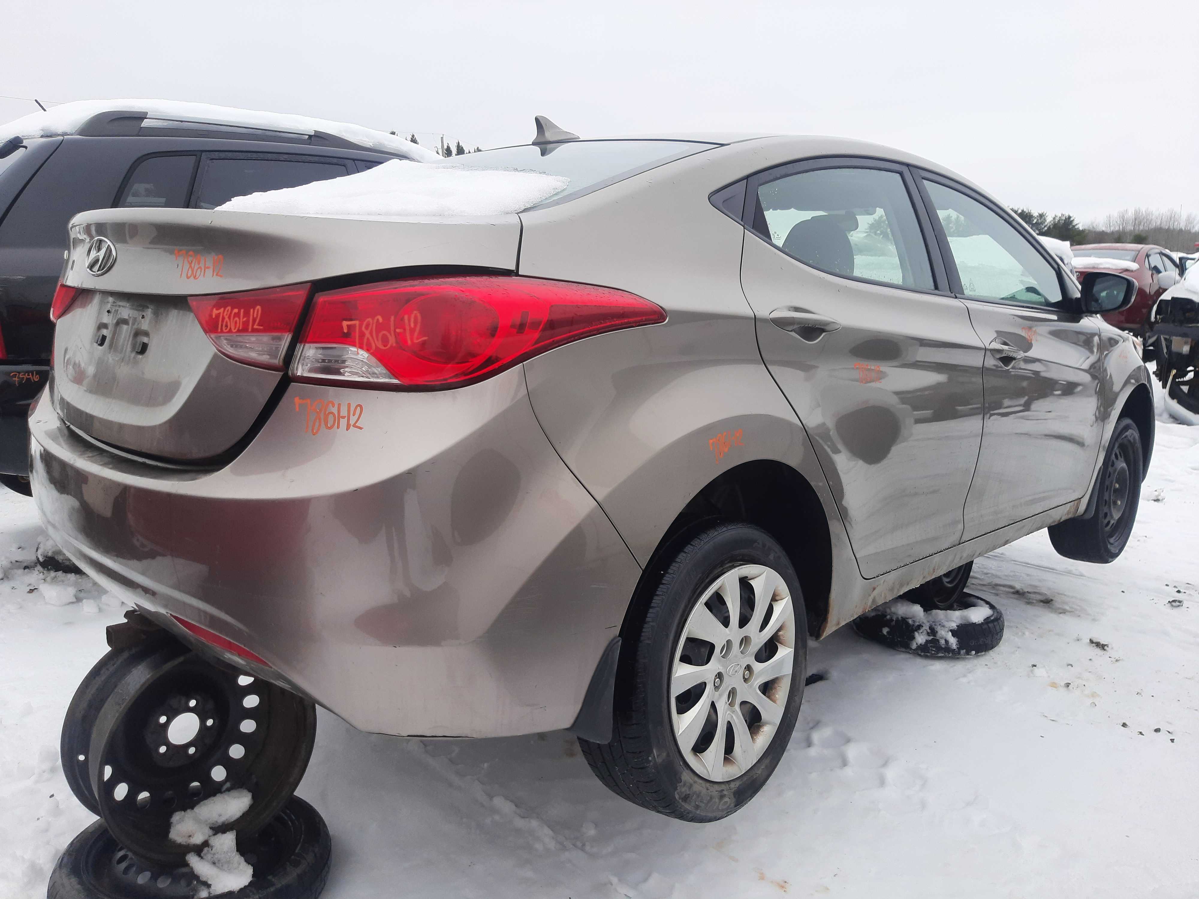 HYUNDAI ELANTRA 2012