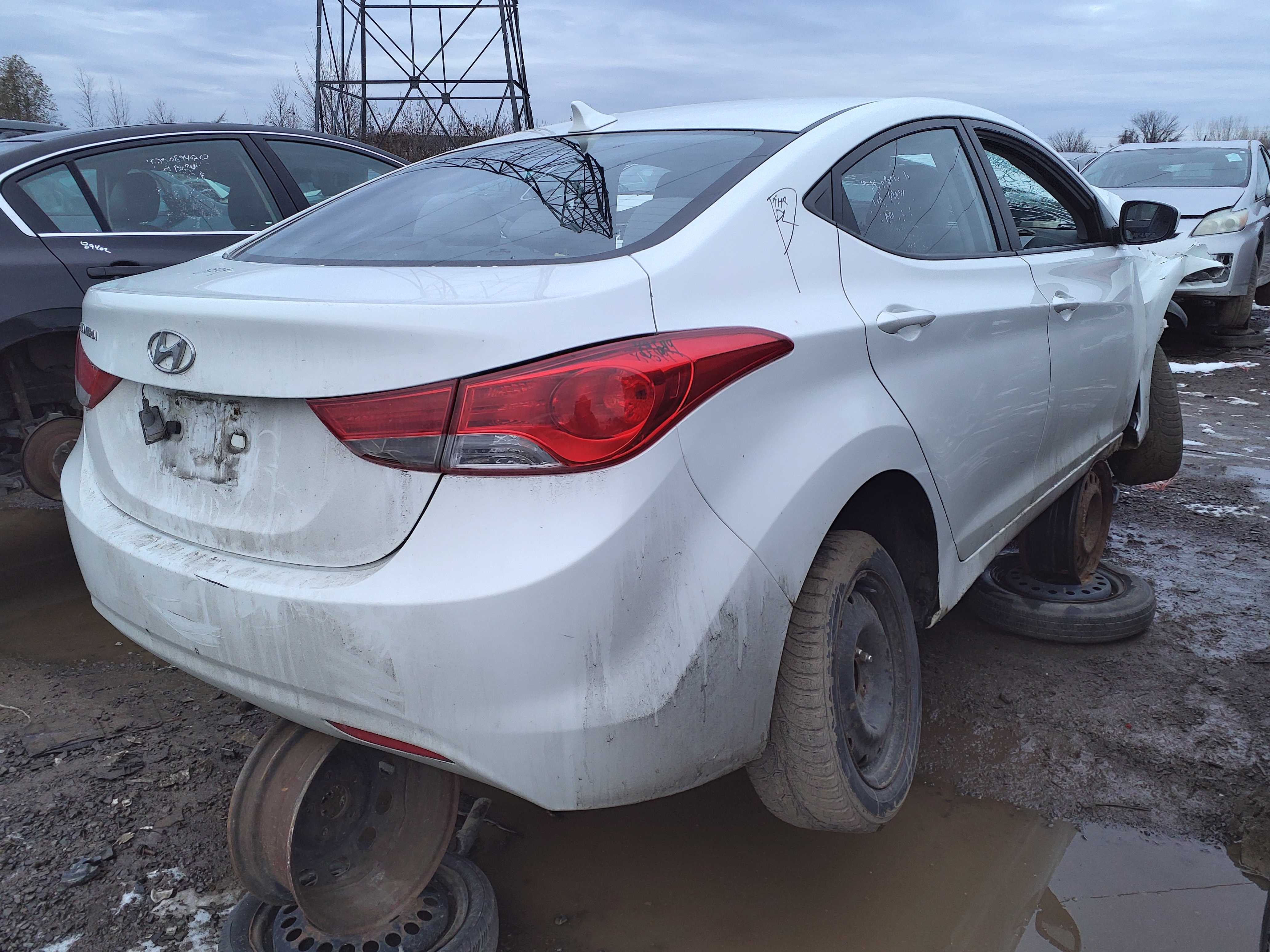 HYUNDAI ELANTRA 2012